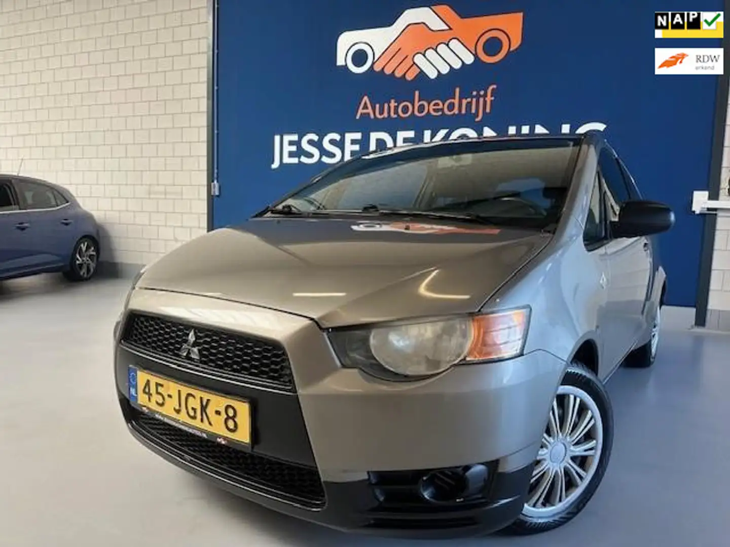 Mitsubishi Colt 1.1 Inform,bj.2009,kleur:grijs ! Airco,APK tot 04/ Grijs - 1