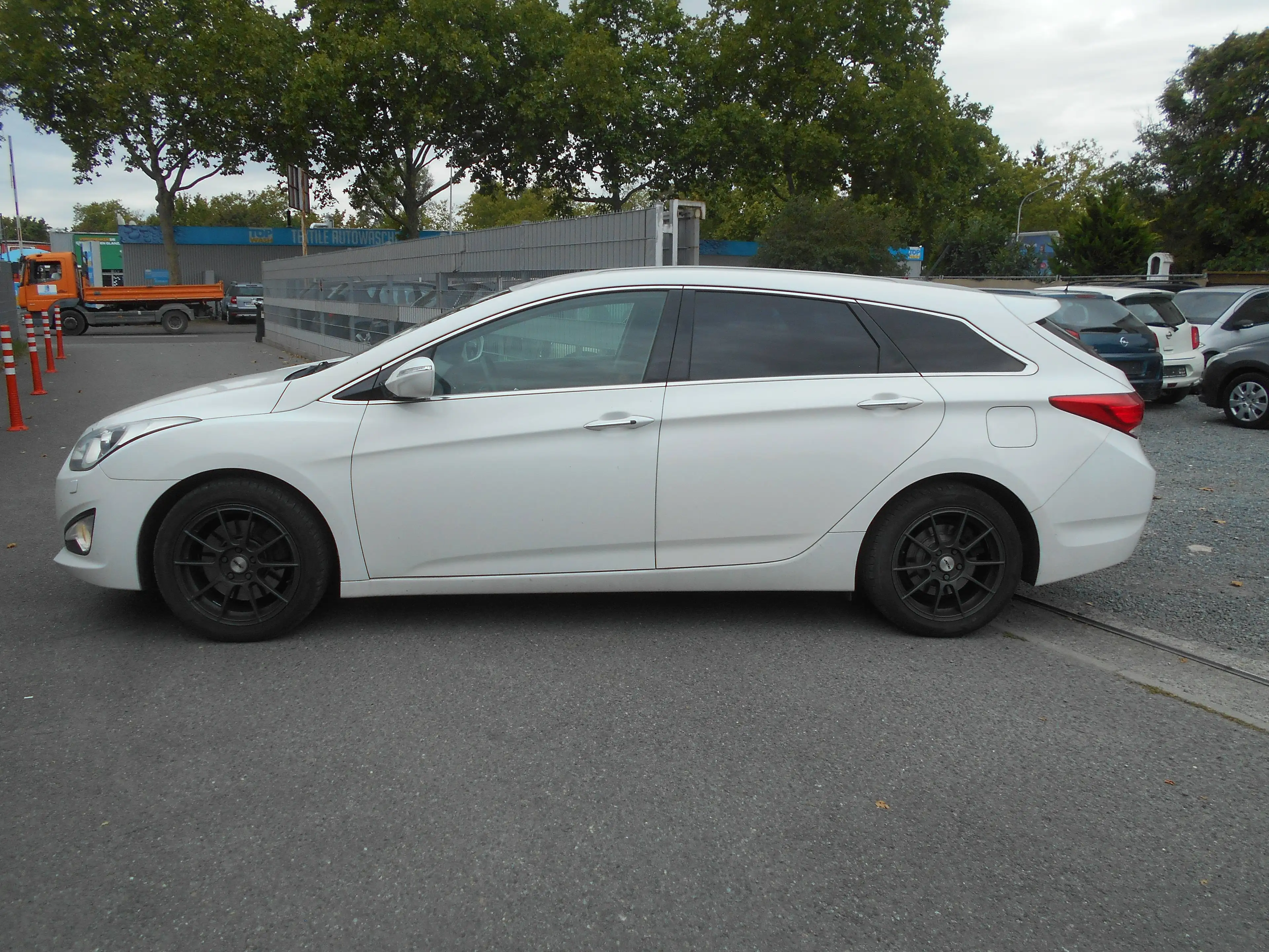 Hyundai i40 5 Star Edition/KLIMA/NAVI/EURO 5 — photo 4