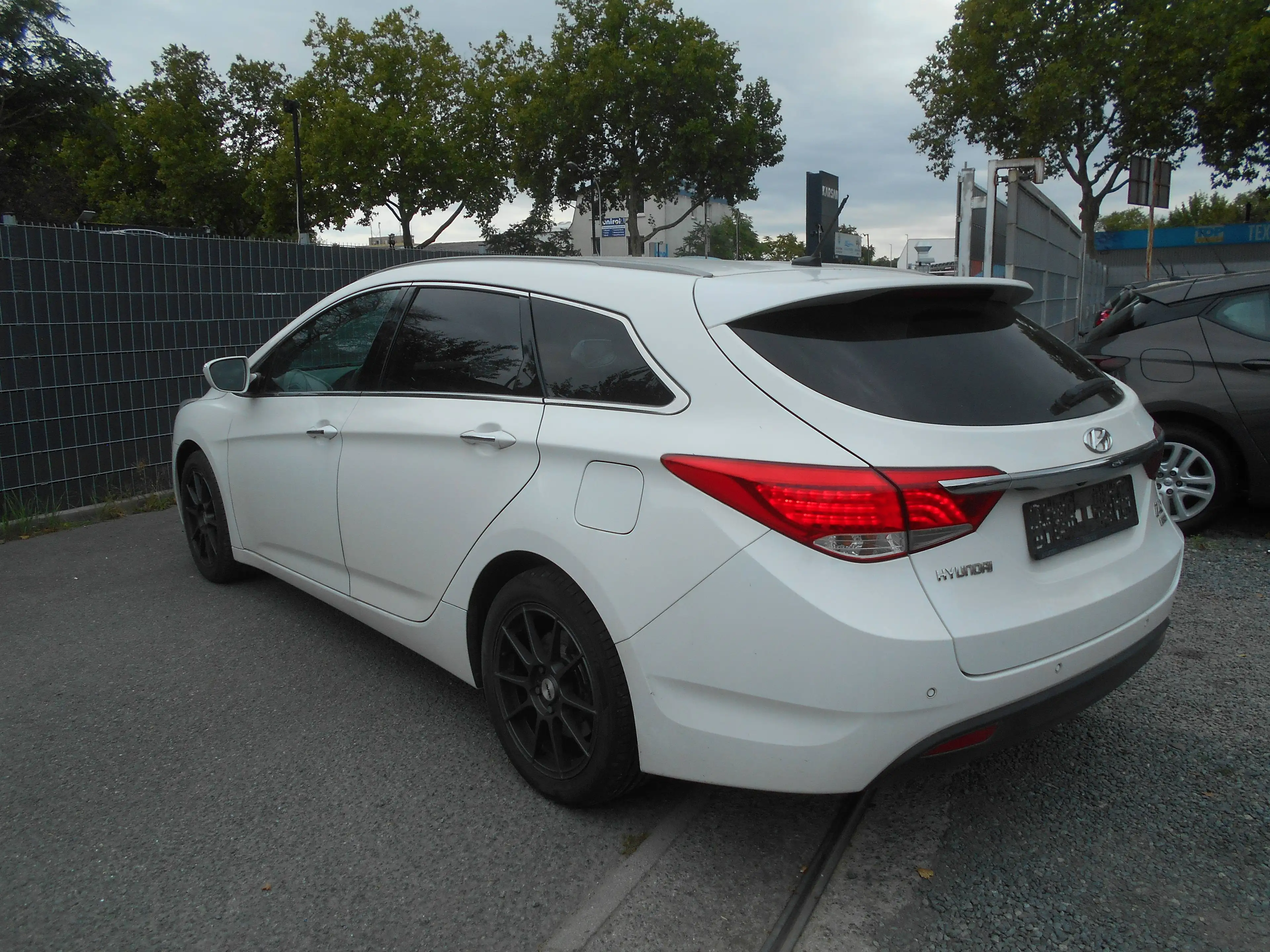 Hyundai i40 5 Star Edition/KLIMA/NAVI/EURO 5 — photo 6