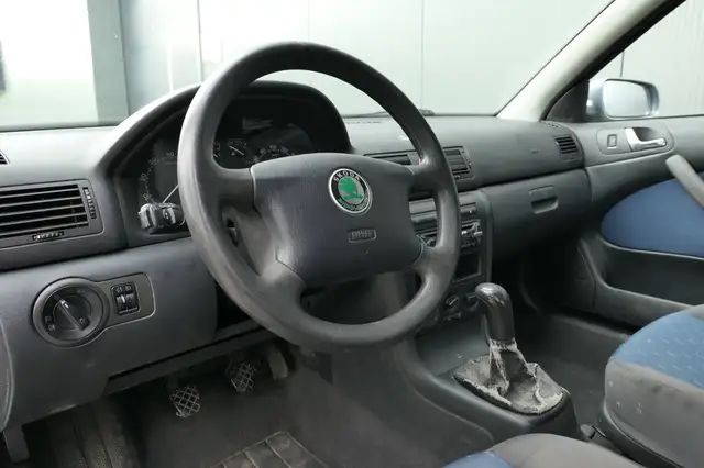 Skoda Octavia view 4