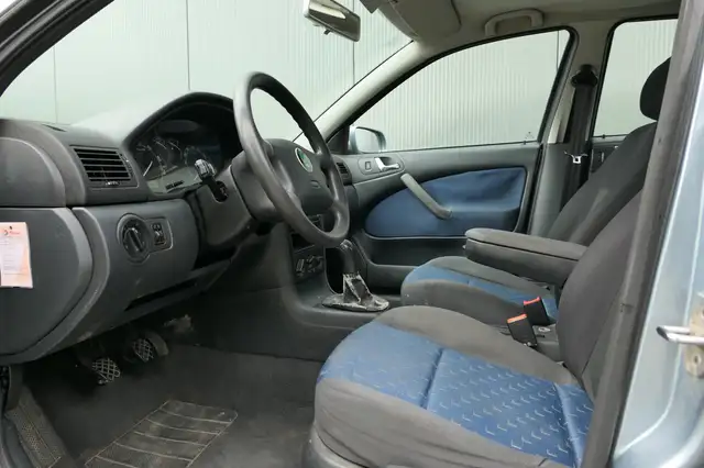 Skoda Octavia view 3