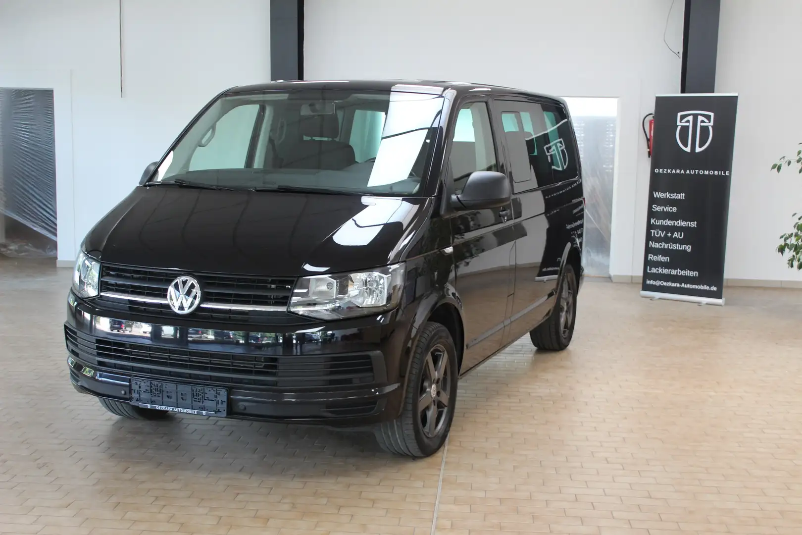 Volkswagen T6 Multivan Multivan Trendline DSG 150PS TDI *SHD*Rate:323€ Negro - 1