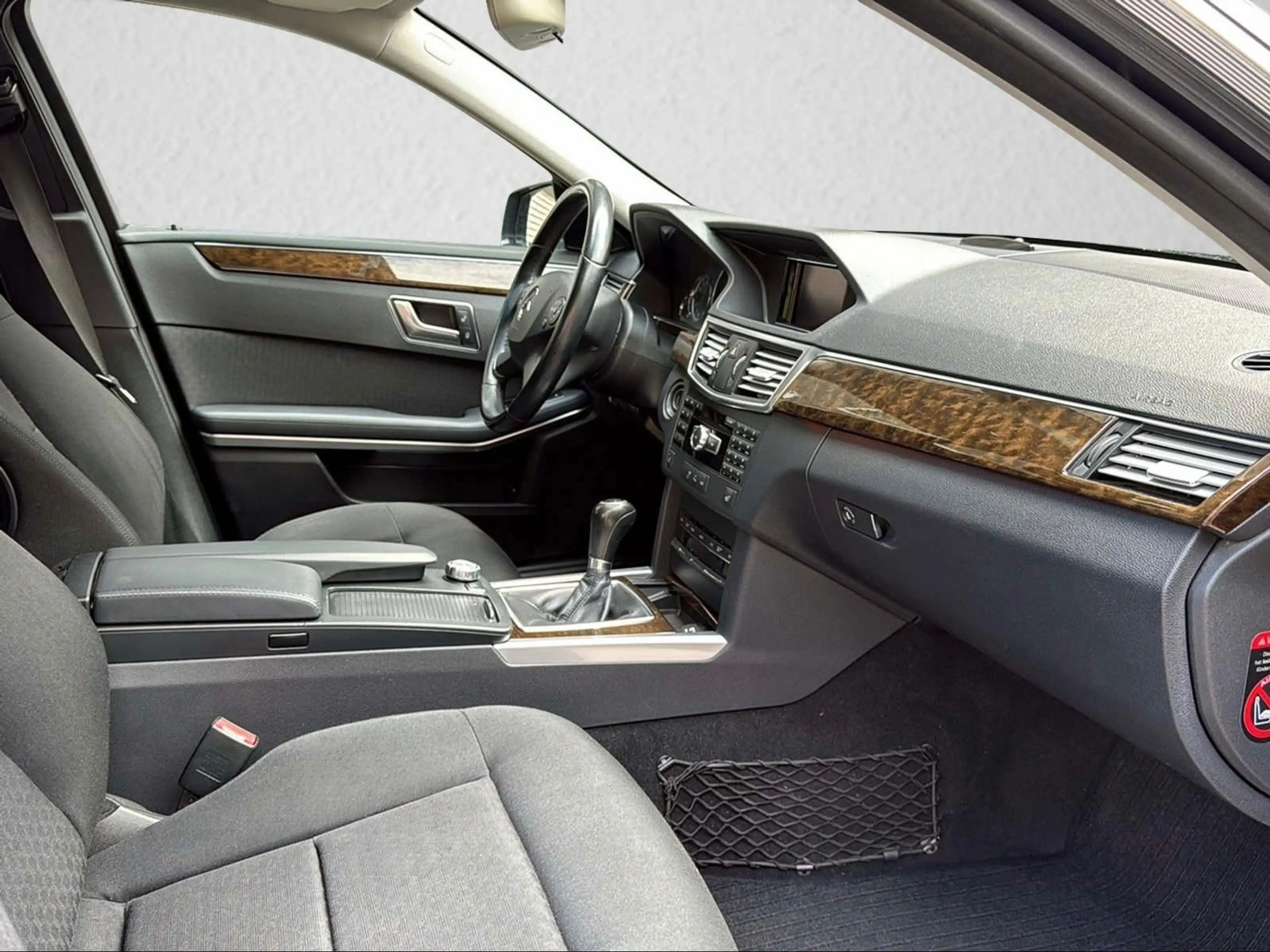 Mercedes-Benz E 220 CDI T-Modell BlueEfficiency*Navi*Xenon*PDC — photo 7
