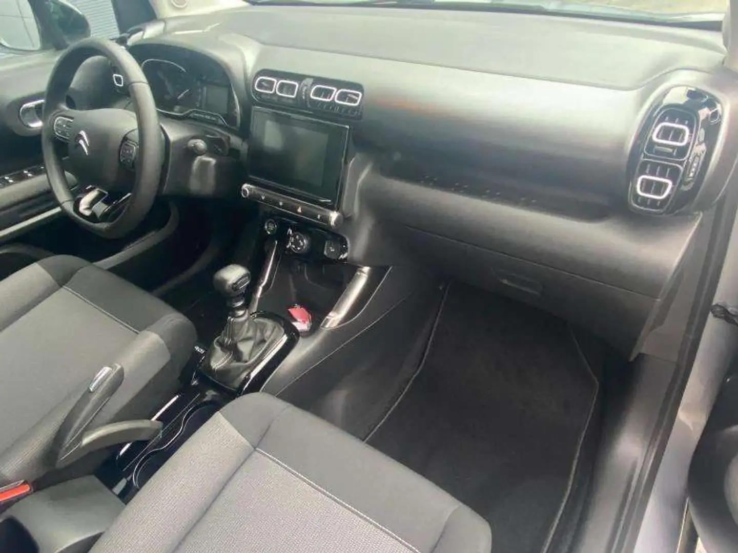 Citroen C3 Aircross Shine / Grip Control / Carplay Gris - 2