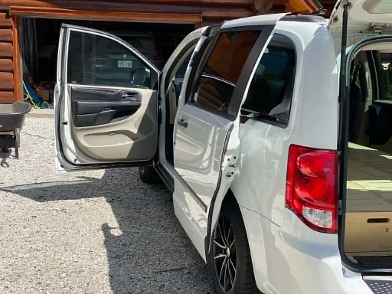 Dodge Grand Caravan fotografie Dodge Grand Caravan