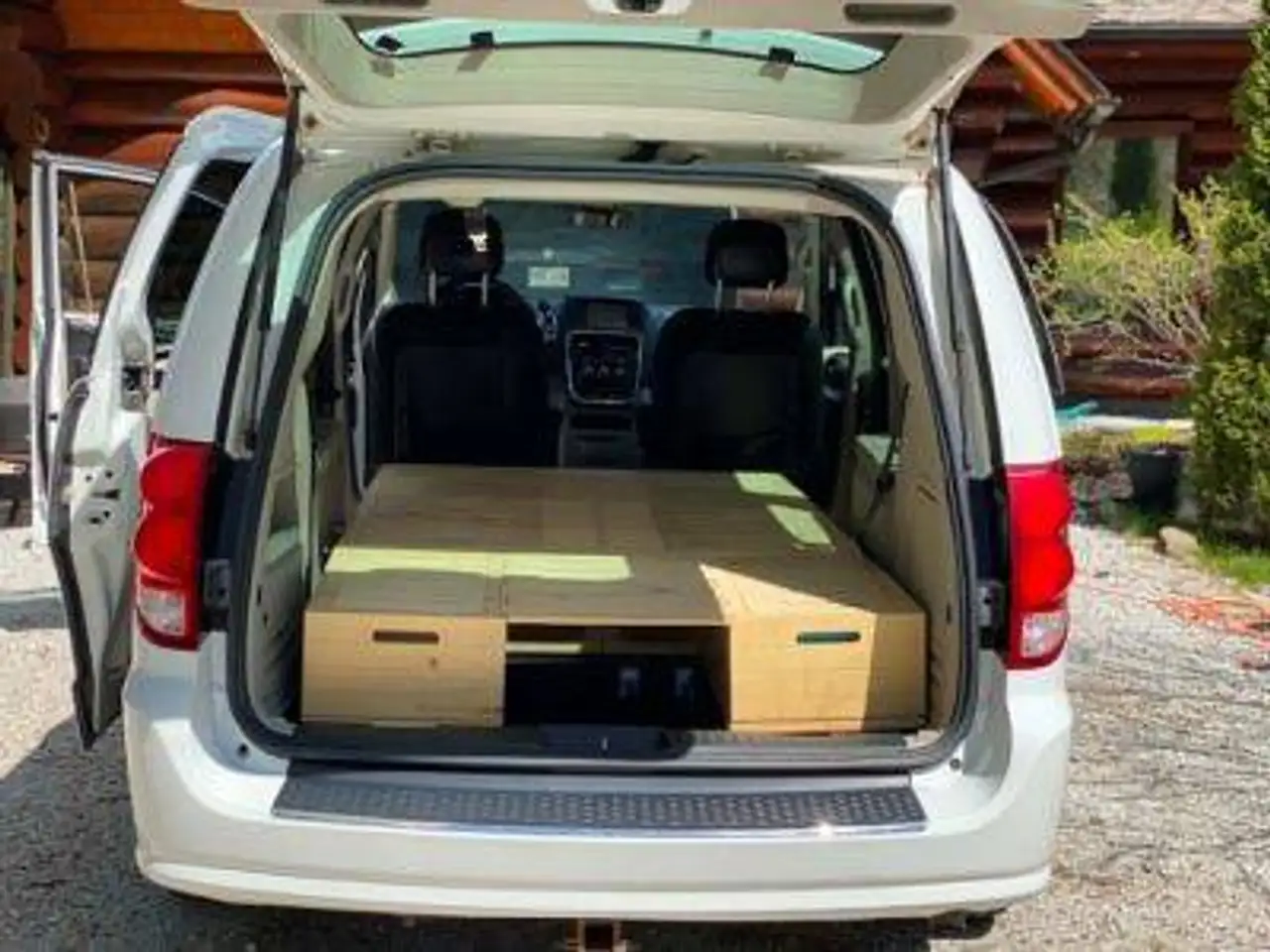 Dodge Grand Caravan fotografie Dodge Grand Caravan
