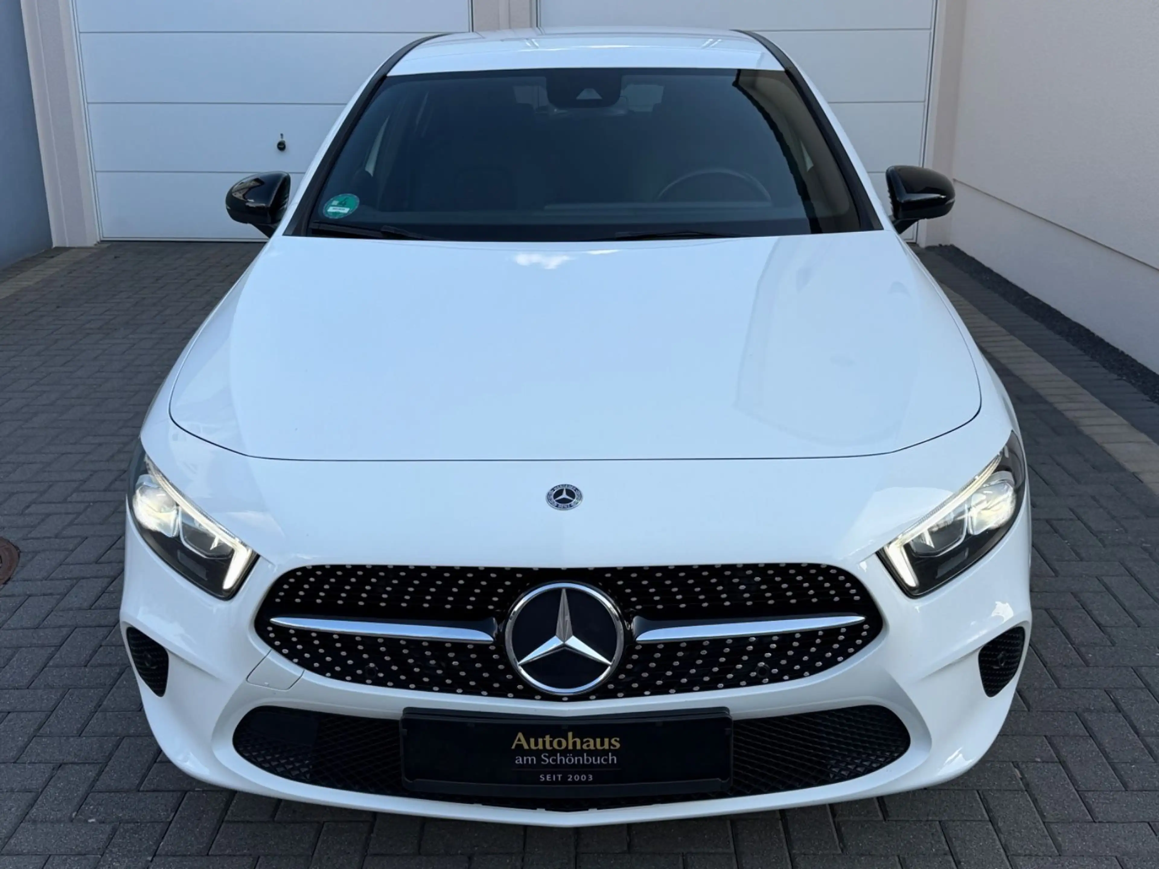 Mercedes-Benz A 200 °AMG 19"°64Tkm°Night-Paket°MBUX°Navi°LED° — photo 2