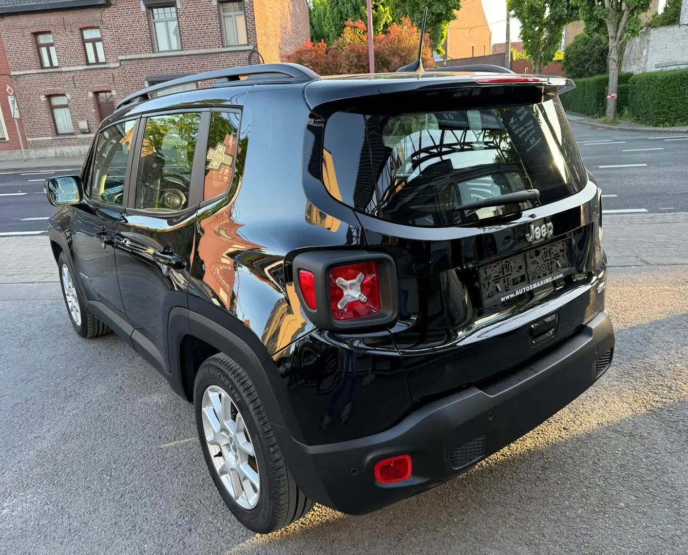 Jeep Renegade 1.0 T3 Limited / Navigation / Euro 6 / Garantie / Schwarz - 2