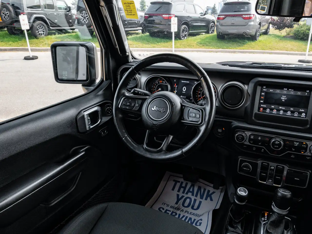 Jeep Wrangler снимка Jeep Wrangler