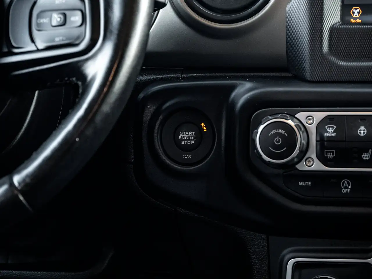 Jeep Wrangler снимка Jeep Wrangler