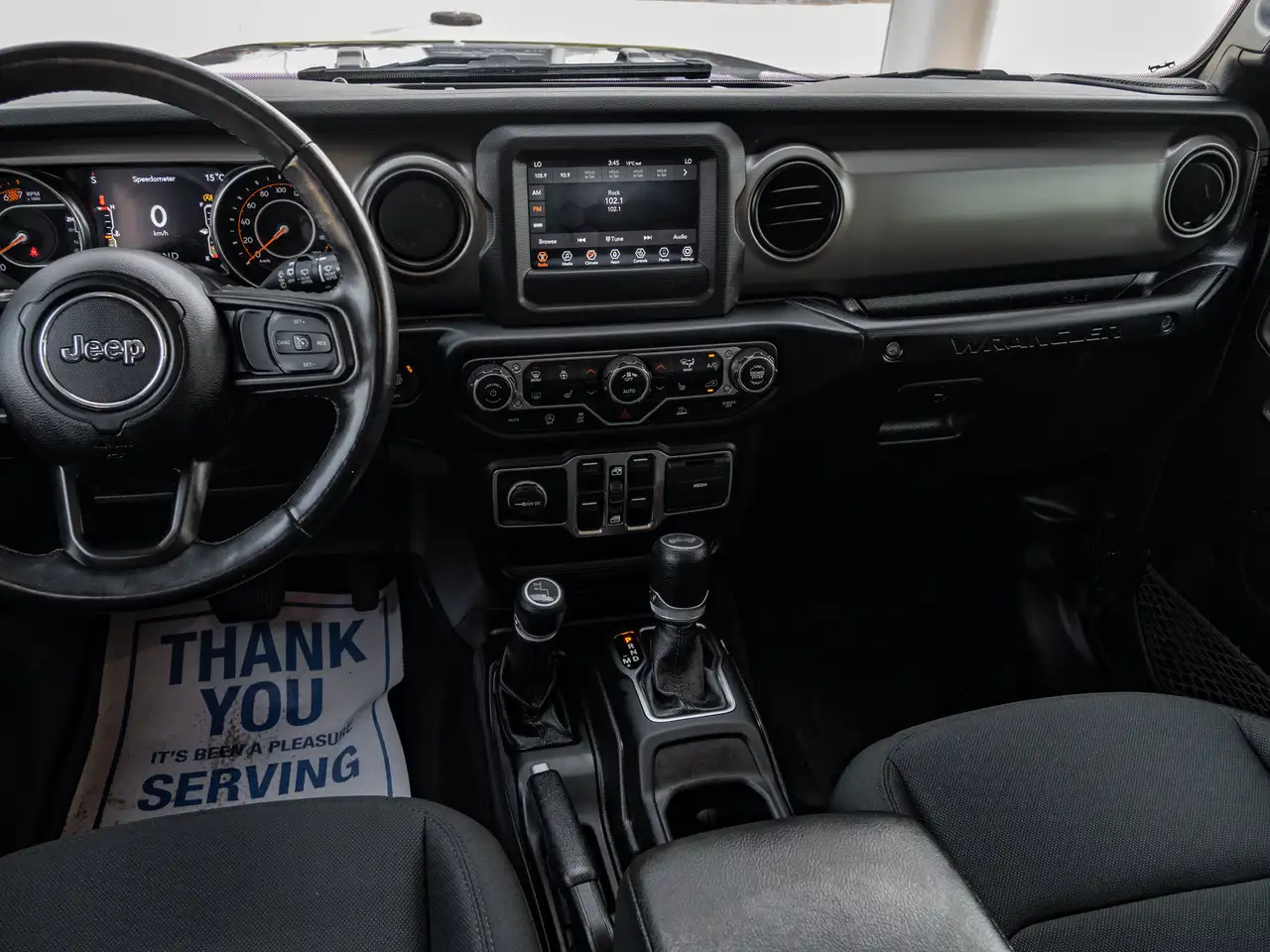 Jeep Wrangler снимка Jeep Wrangler