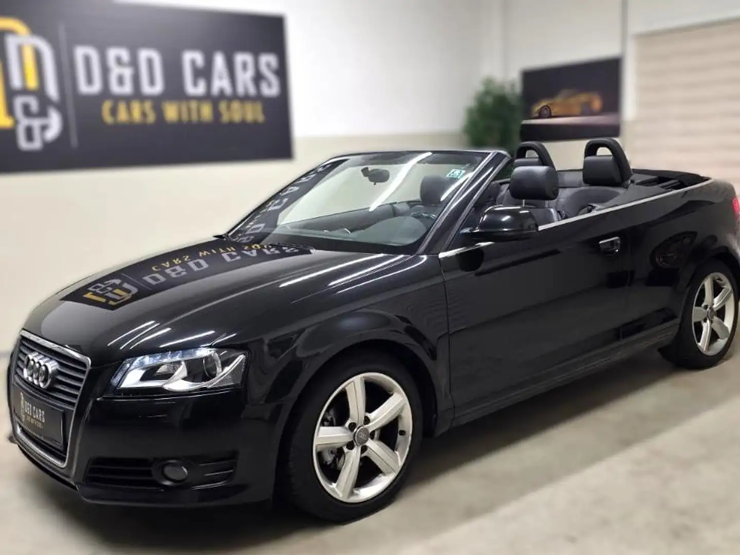 Audi A3 A3 Cabriolet 2,0 TDI S-Line Schwarz - 1
