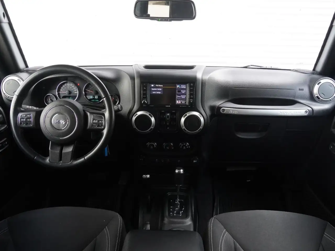 Jeep Wrangler снимка Jeep Wrangler