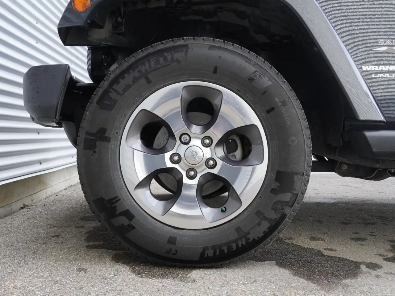Jeep Wrangler снимка Jeep Wrangler