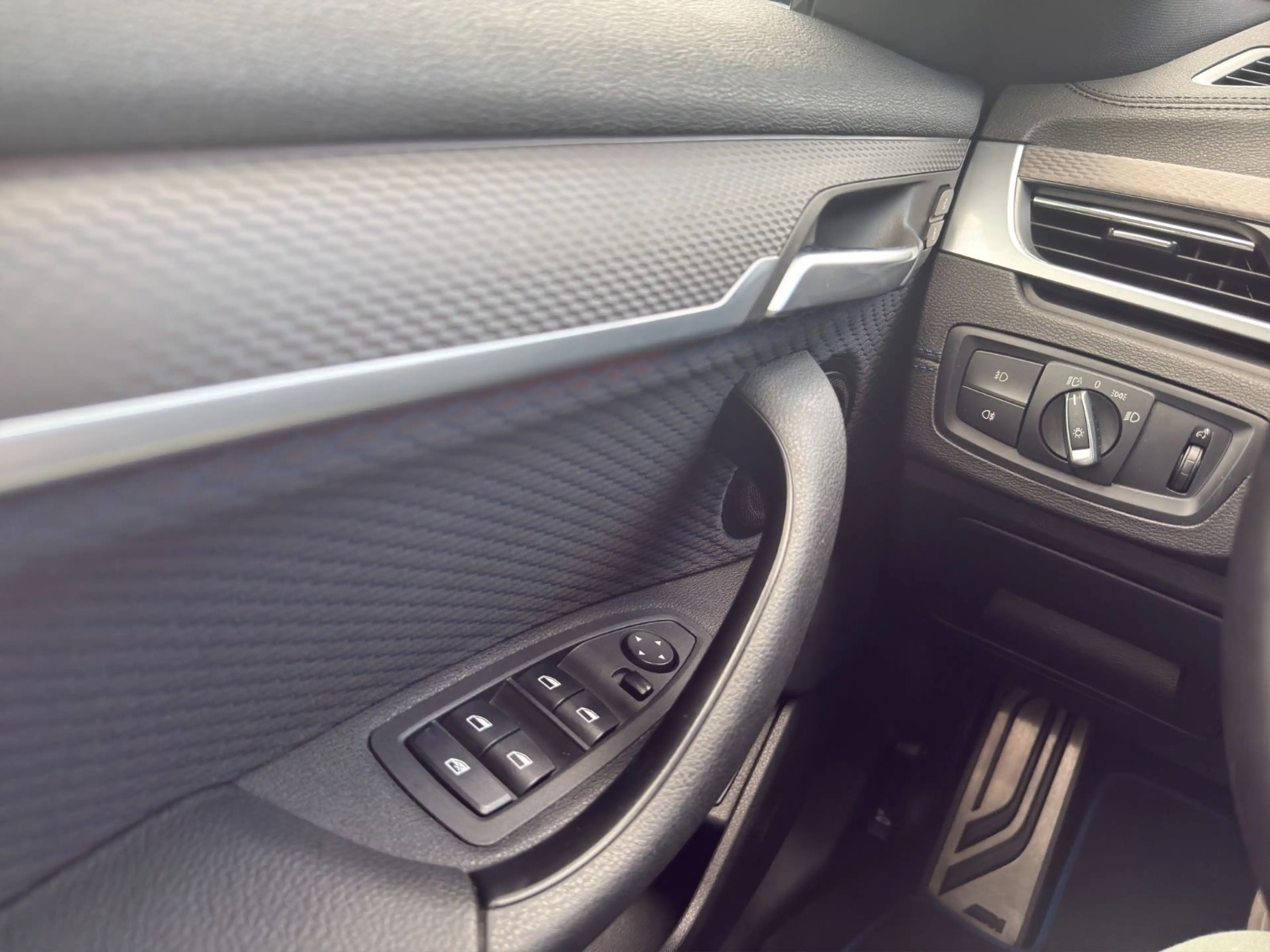 BMW X2 sDrive 18 i M Sport X *LED*NAVI*PARKASSISTENT — photo 12