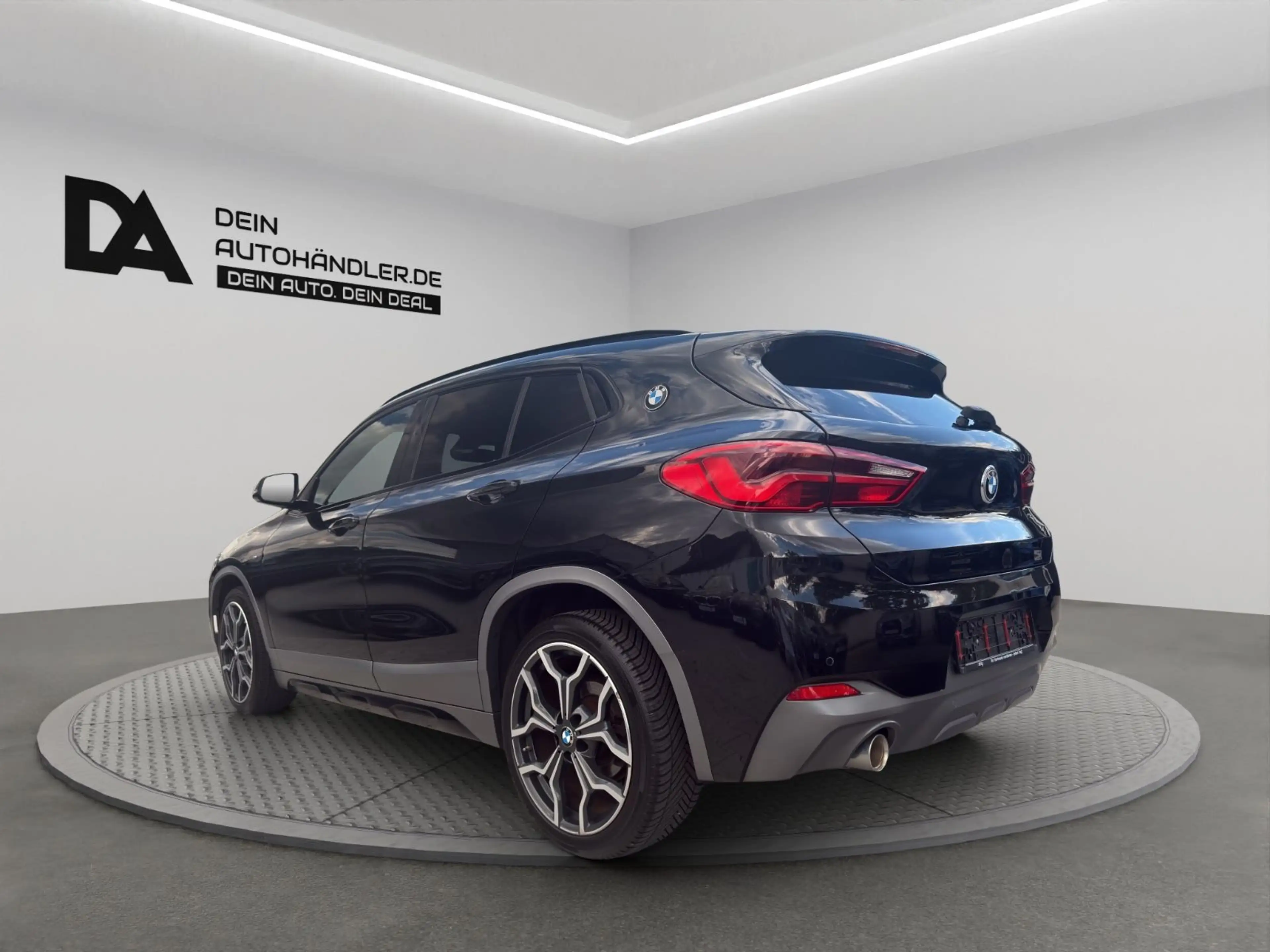BMW X2 sDrive 18 i M Sport X *LED*NAVI*PARKASSISTENT — photo 4