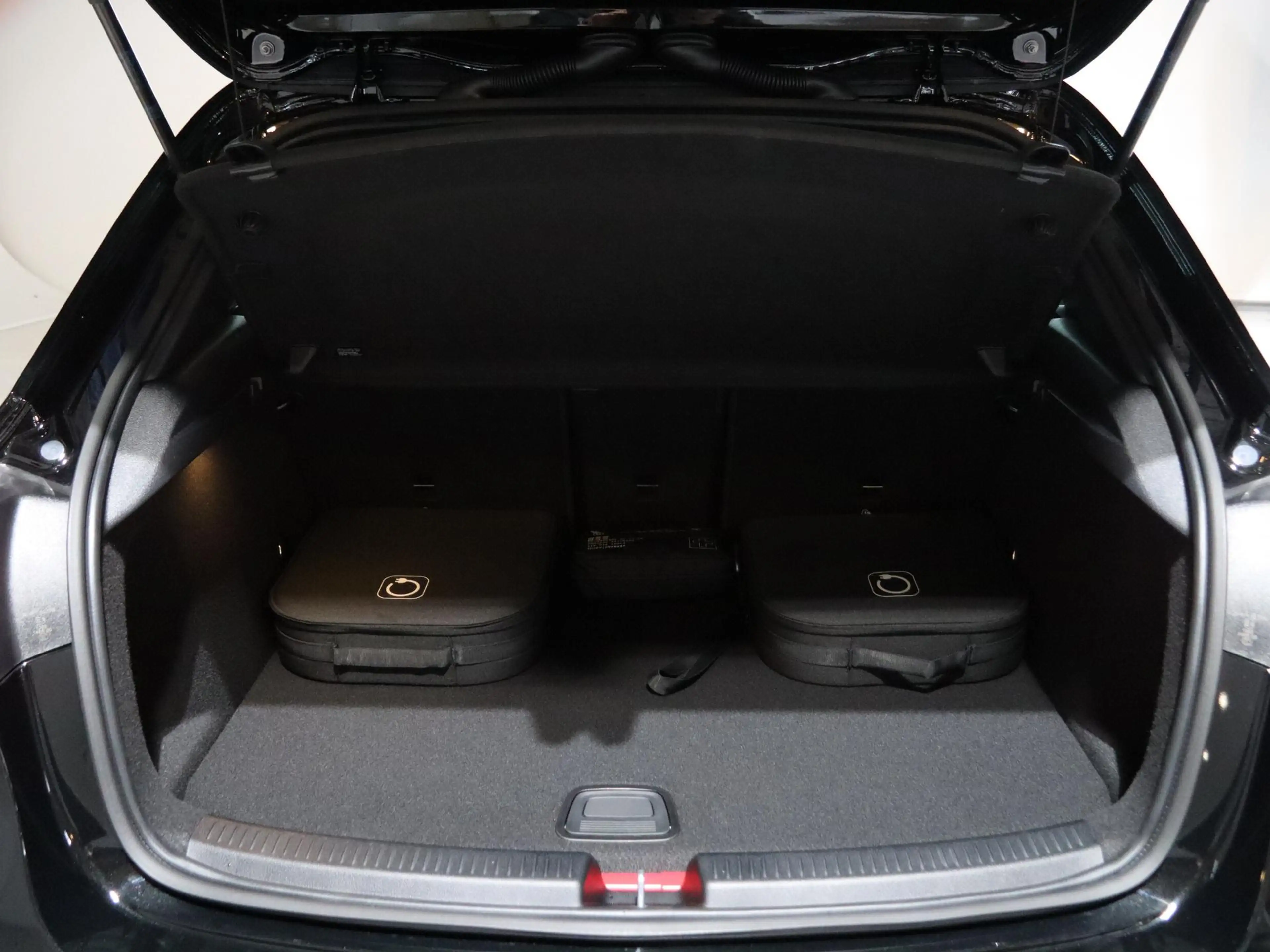 Mercedes-Benz A 250 250e Business Solution AMG | Panoramaschuifdak | H — photo 12
