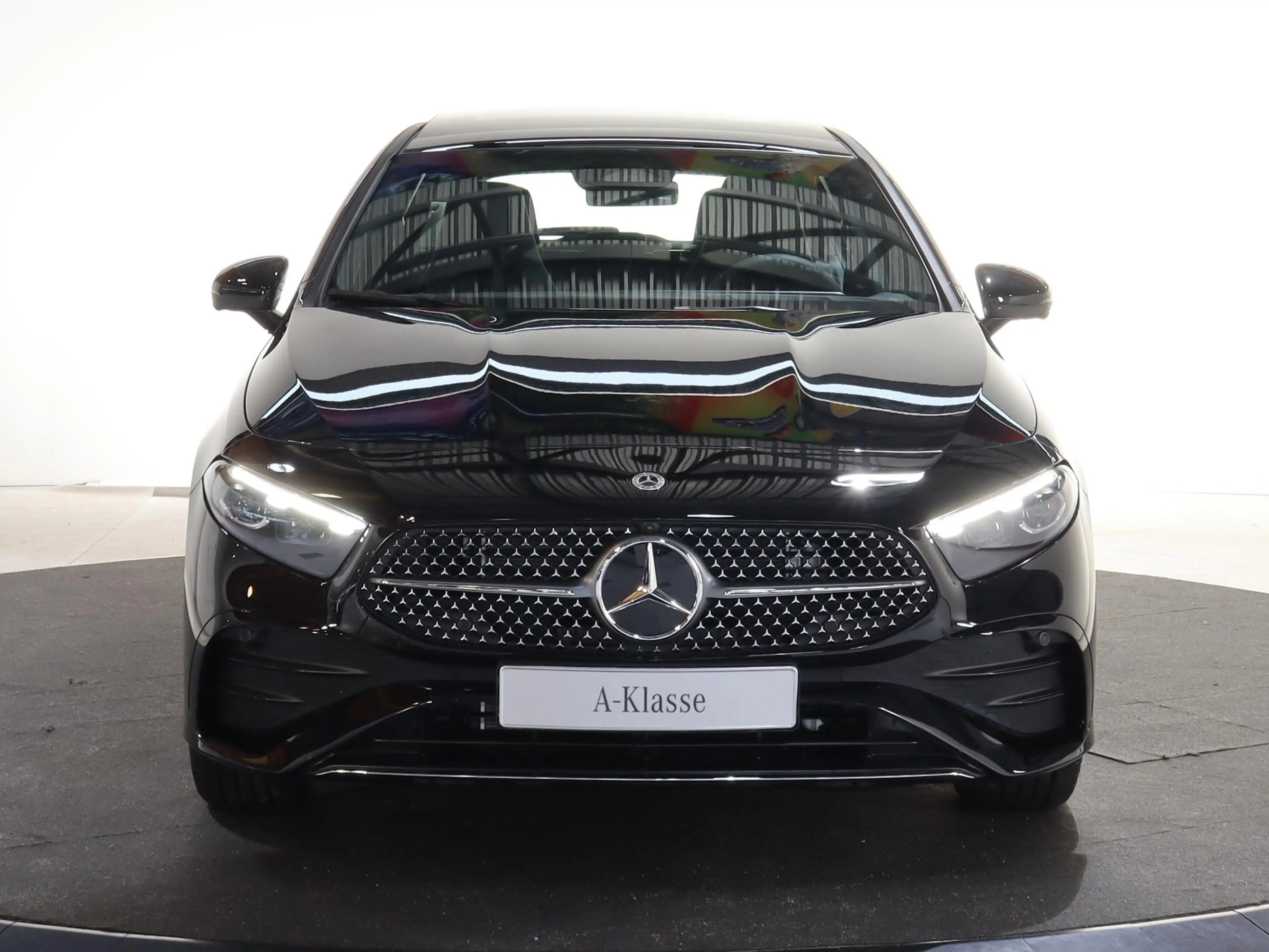 Mercedes-Benz A 250 250e Business Solution AMG | Panoramaschuifdak | H — photo 3