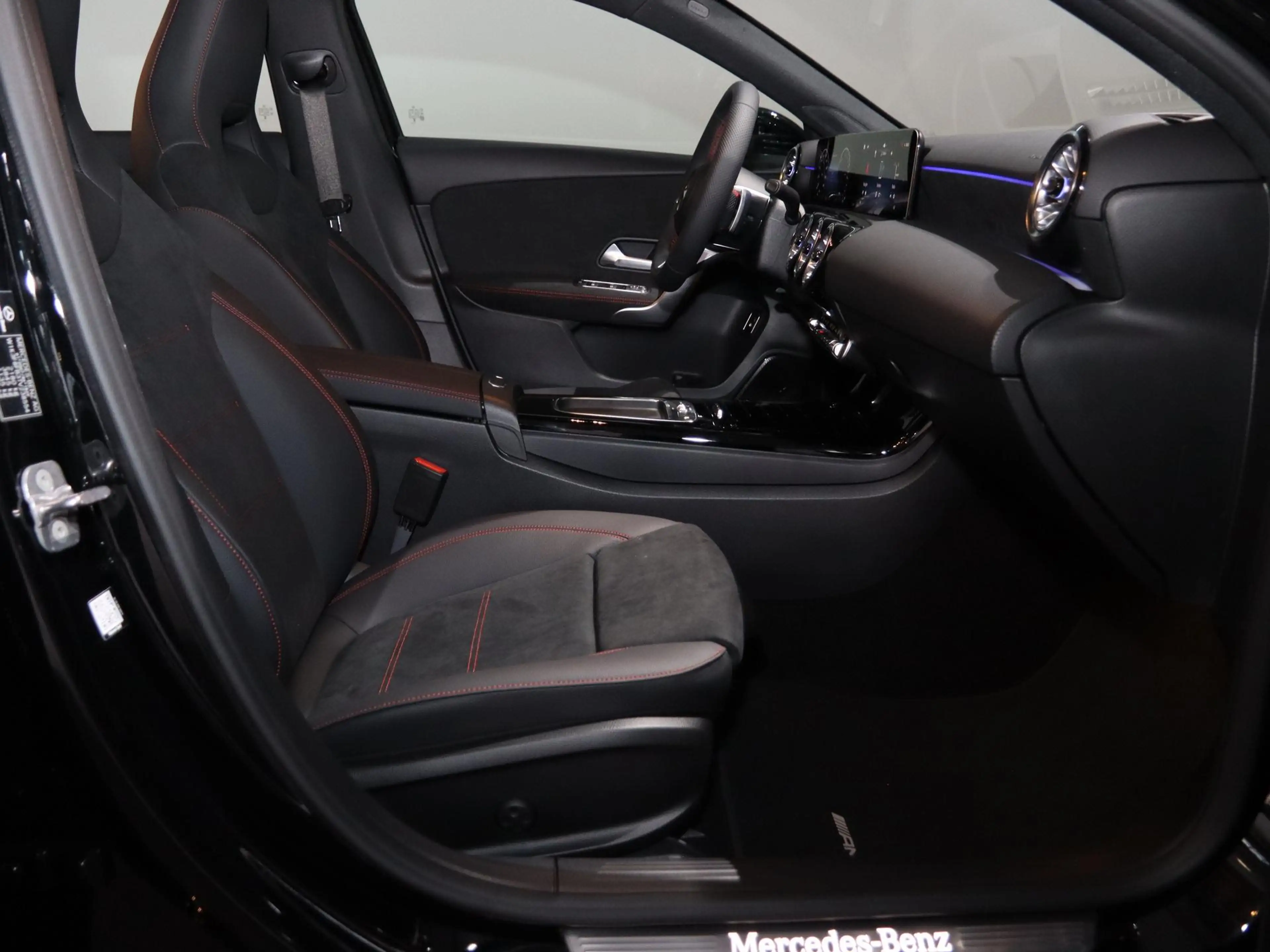 Mercedes-Benz A 250 250e Business Solution AMG | Panoramaschuifdak | H — photo 8