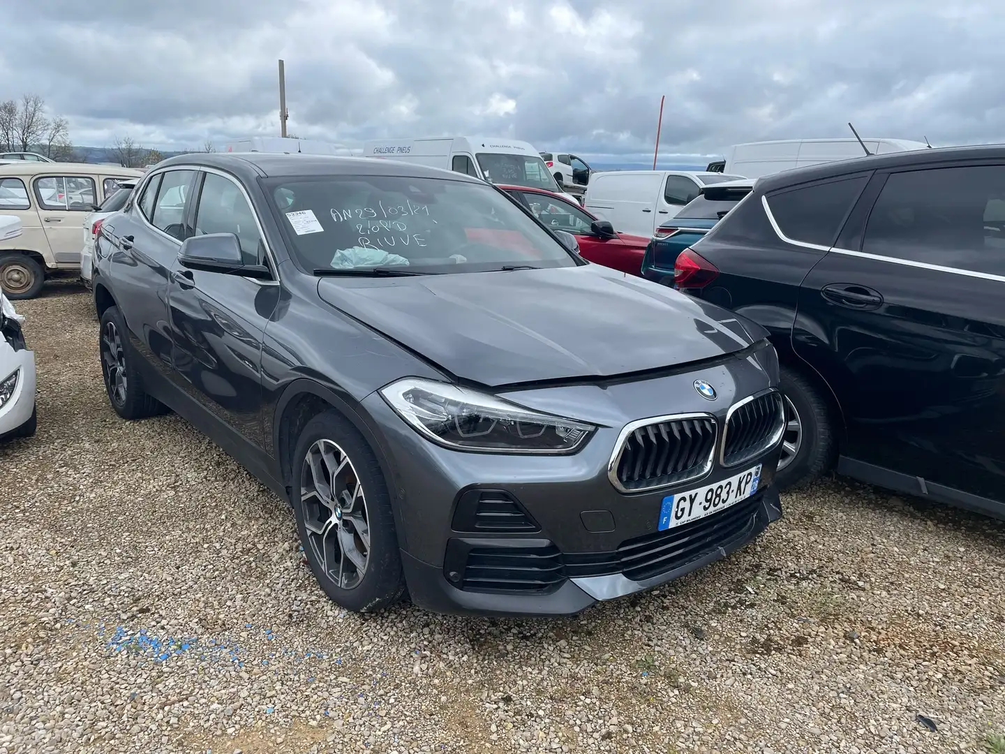 BMW X2 18d 2.0D 150 Lounge / GY983 Gris - 1