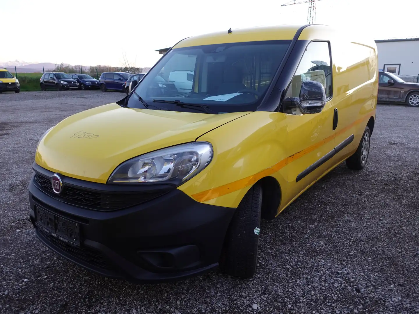 Fiat Doblo Cargo Maxi 1,3 MultiJet Jaune - 1