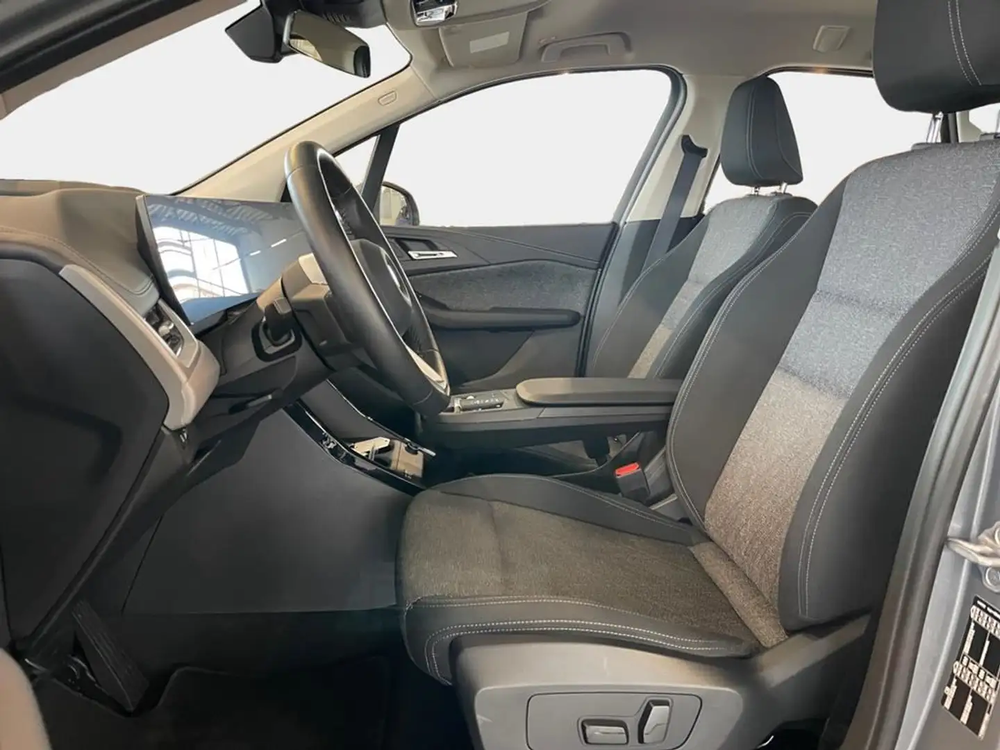BMW 218 Grau - 2