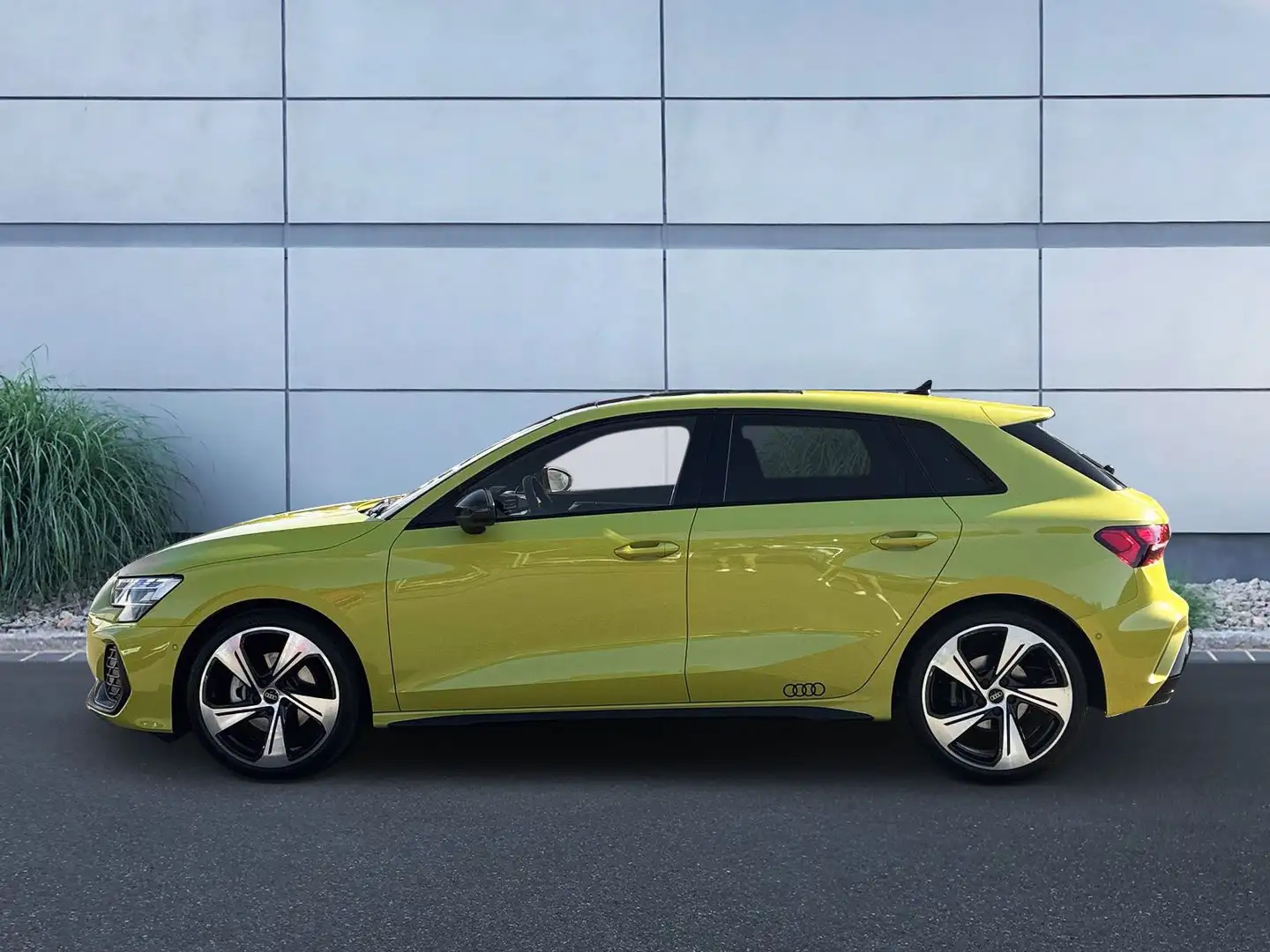 Audi A3 S line 35 TFSI 110(150) kW(PS) S tr Yellow - 2