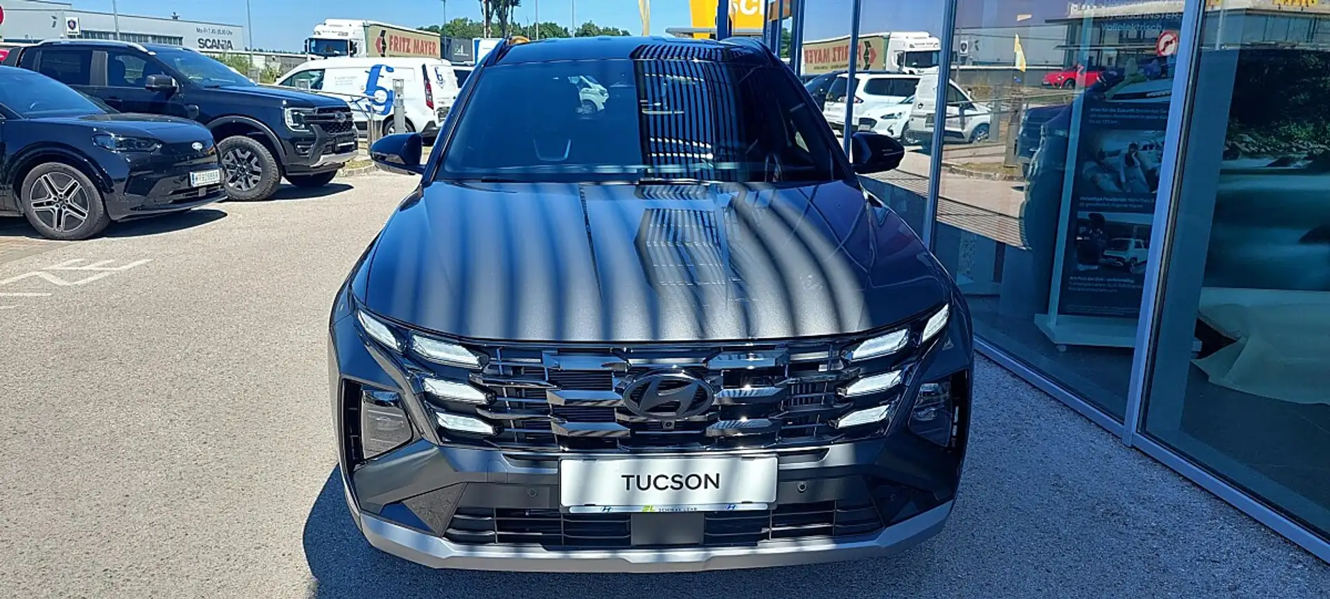 Hyundai TUCSON Tucson NX4 20th 1,6 T-GDi HEV 2WD AT Grau - 2