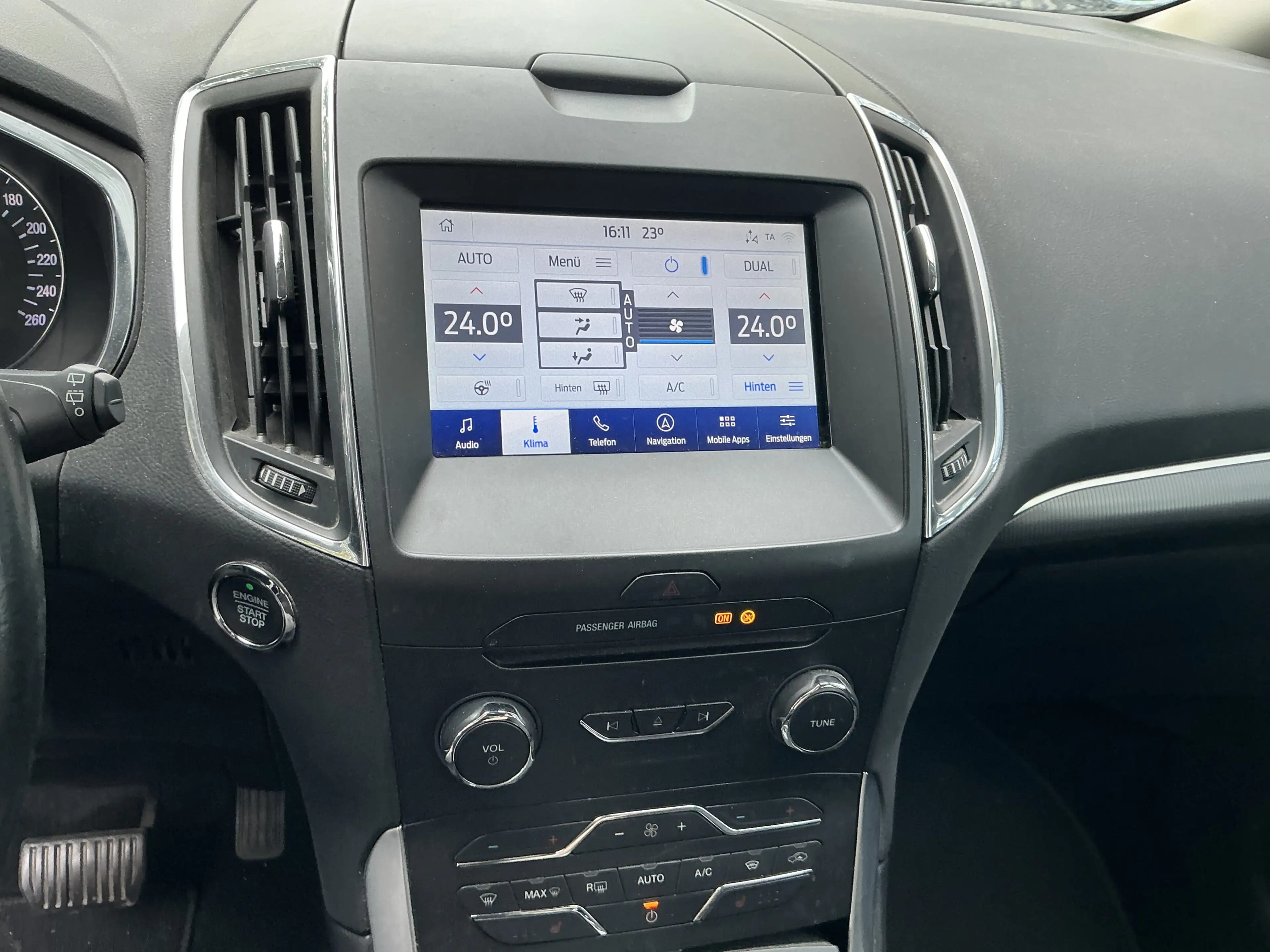 Ford Galaxy Titanium 7-Sitzer Navi ACC AHK SHZ LED — photo 10