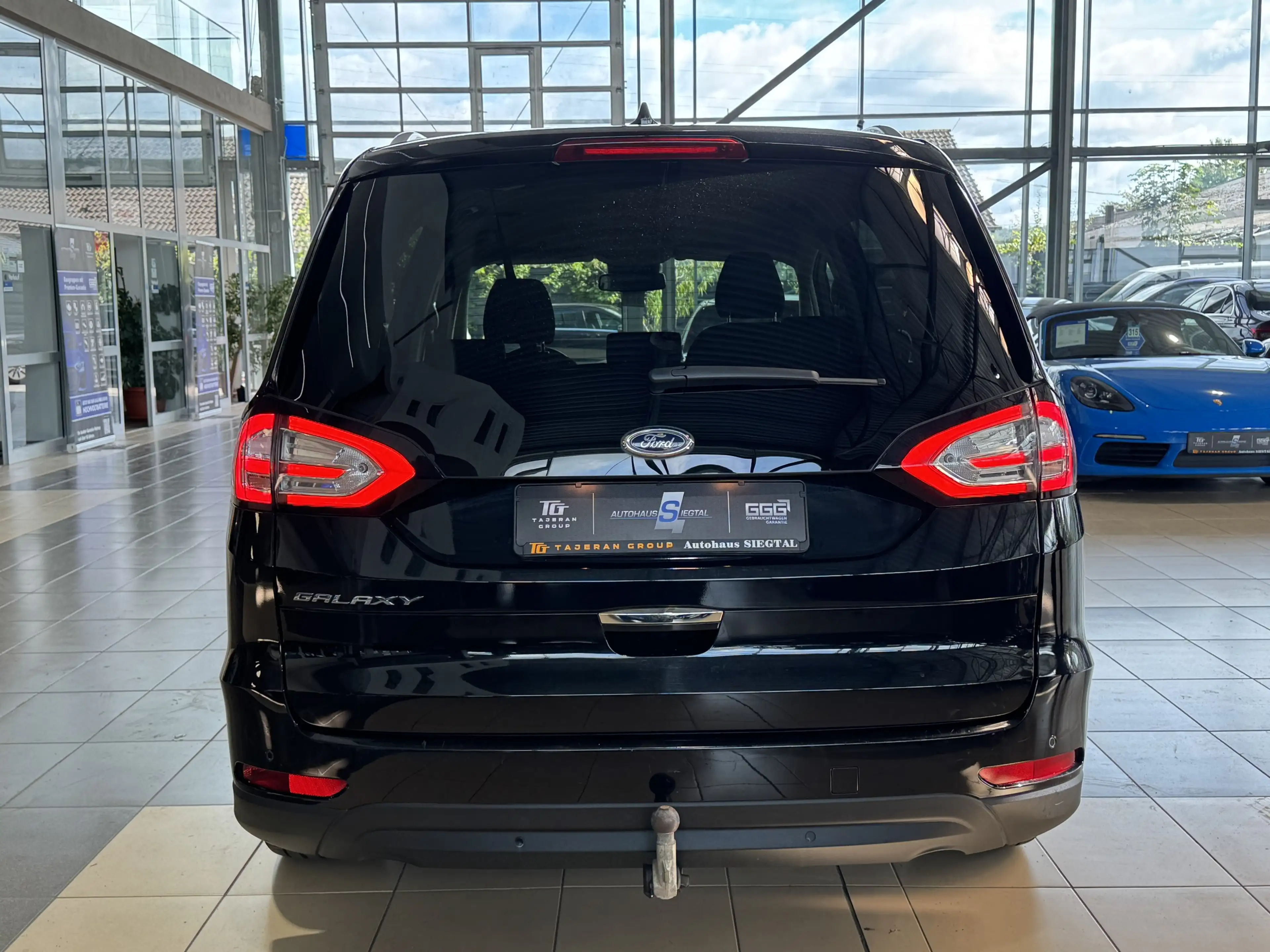 Ford Galaxy Titanium 7-Sitzer Navi ACC AHK SHZ LED — photo 6