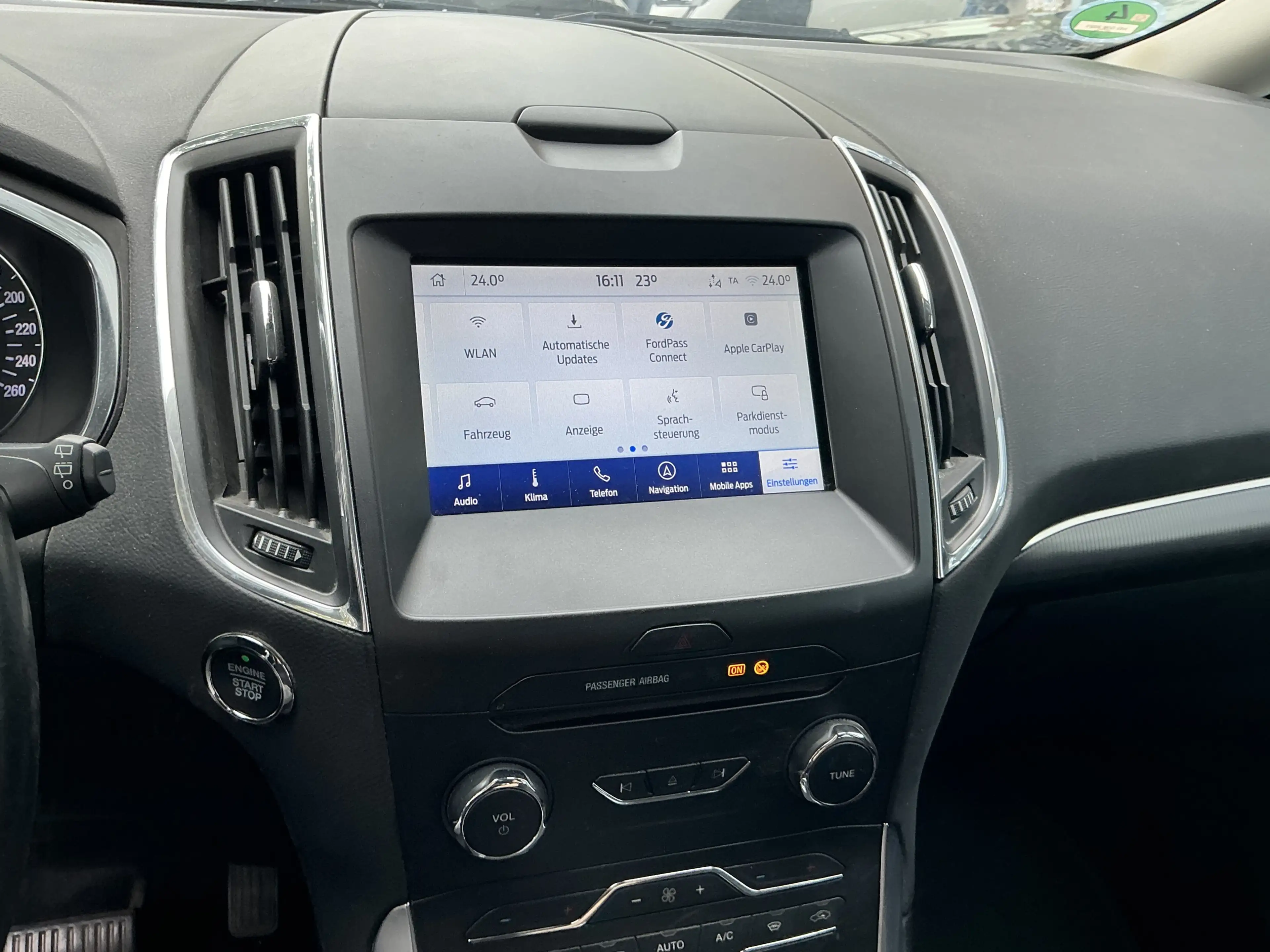 Ford Galaxy Titanium 7-Sitzer Navi ACC AHK SHZ LED — photo 9