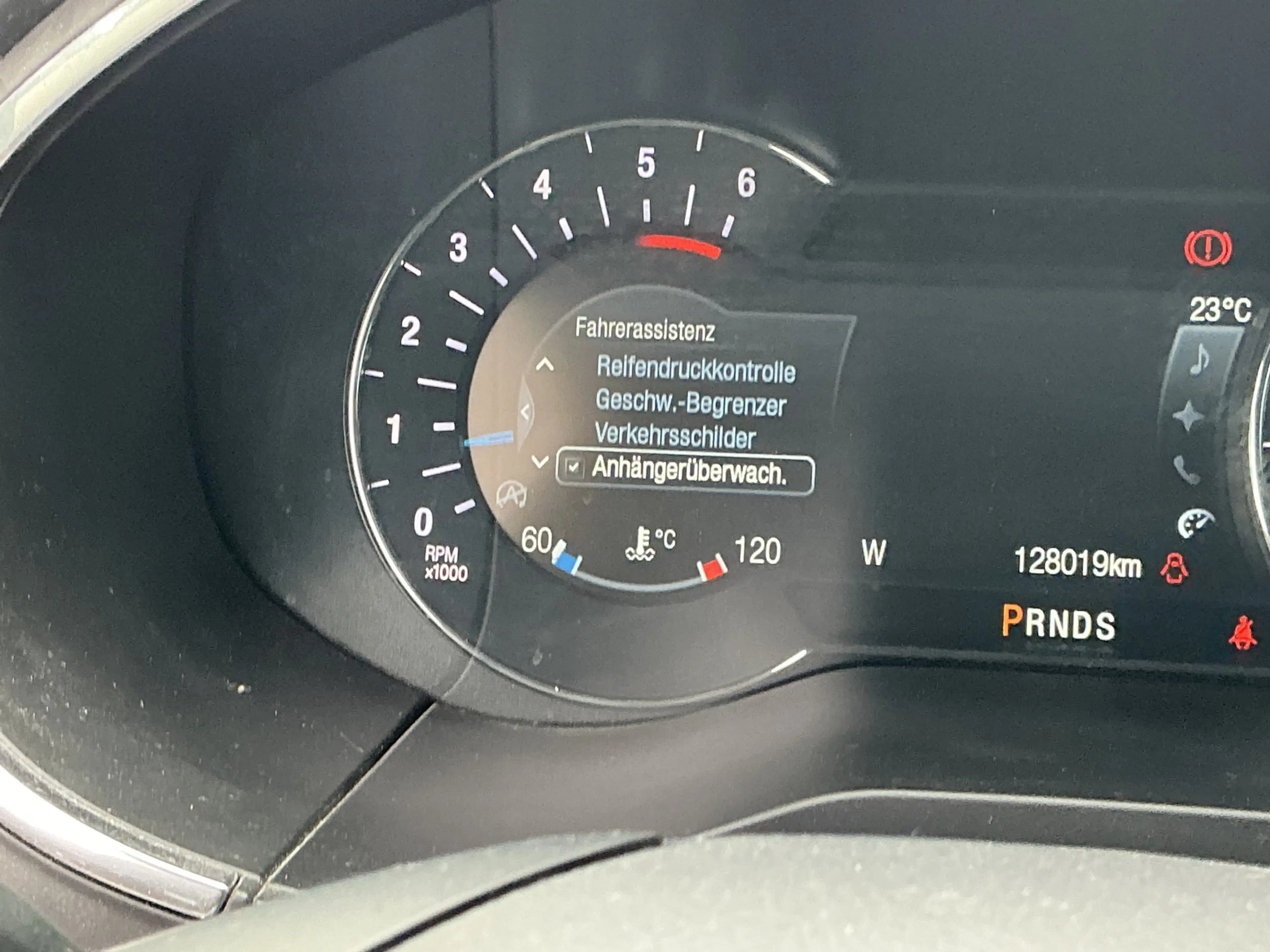 Ford Galaxy Titanium 7-Sitzer Navi ACC AHK SHZ LED — photo 14