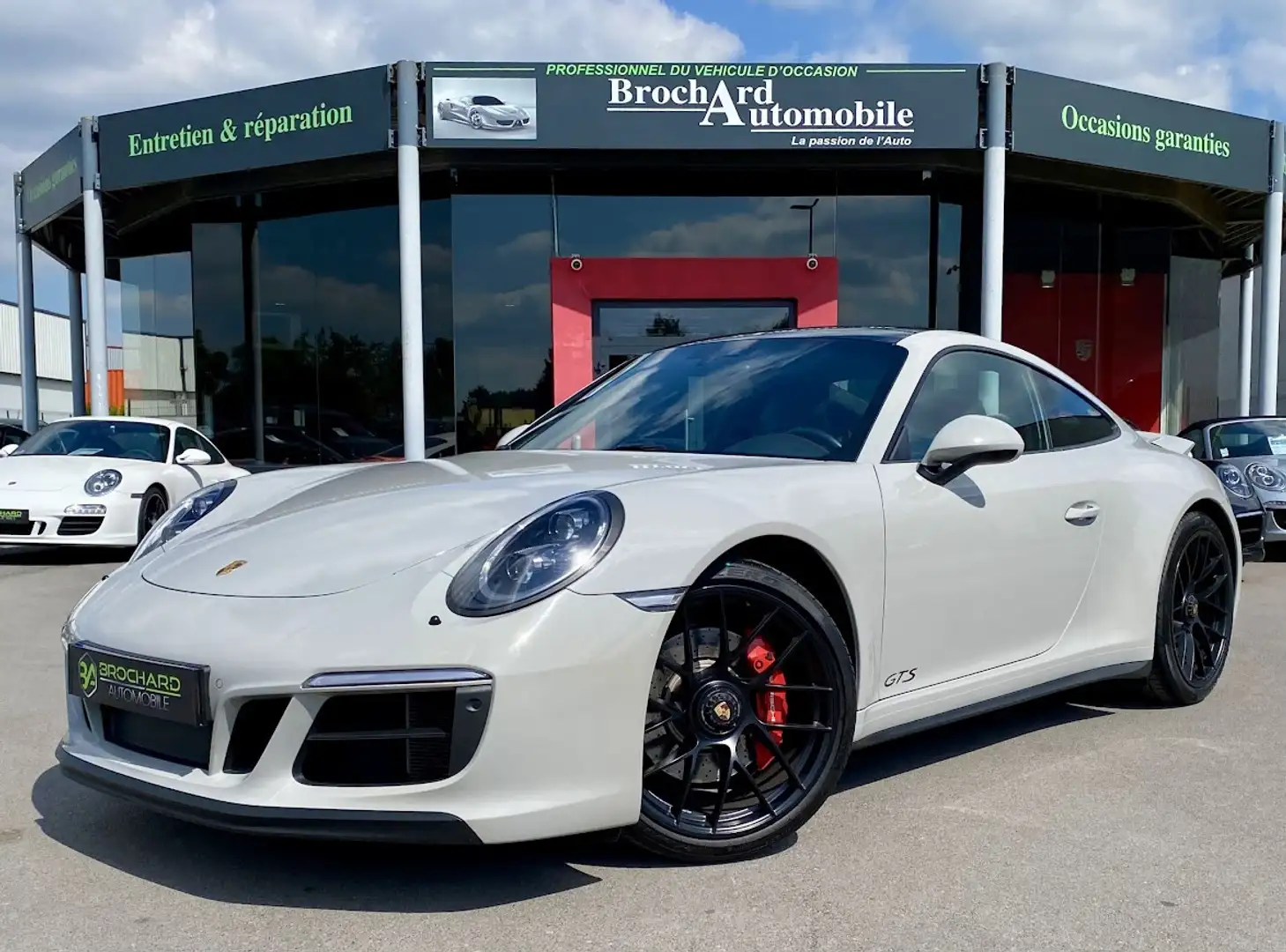 Porsche 911 (991.2) Carrera GTS / Flat 6 3.0l Bi-Turbo PDK 7 / Gris - 1