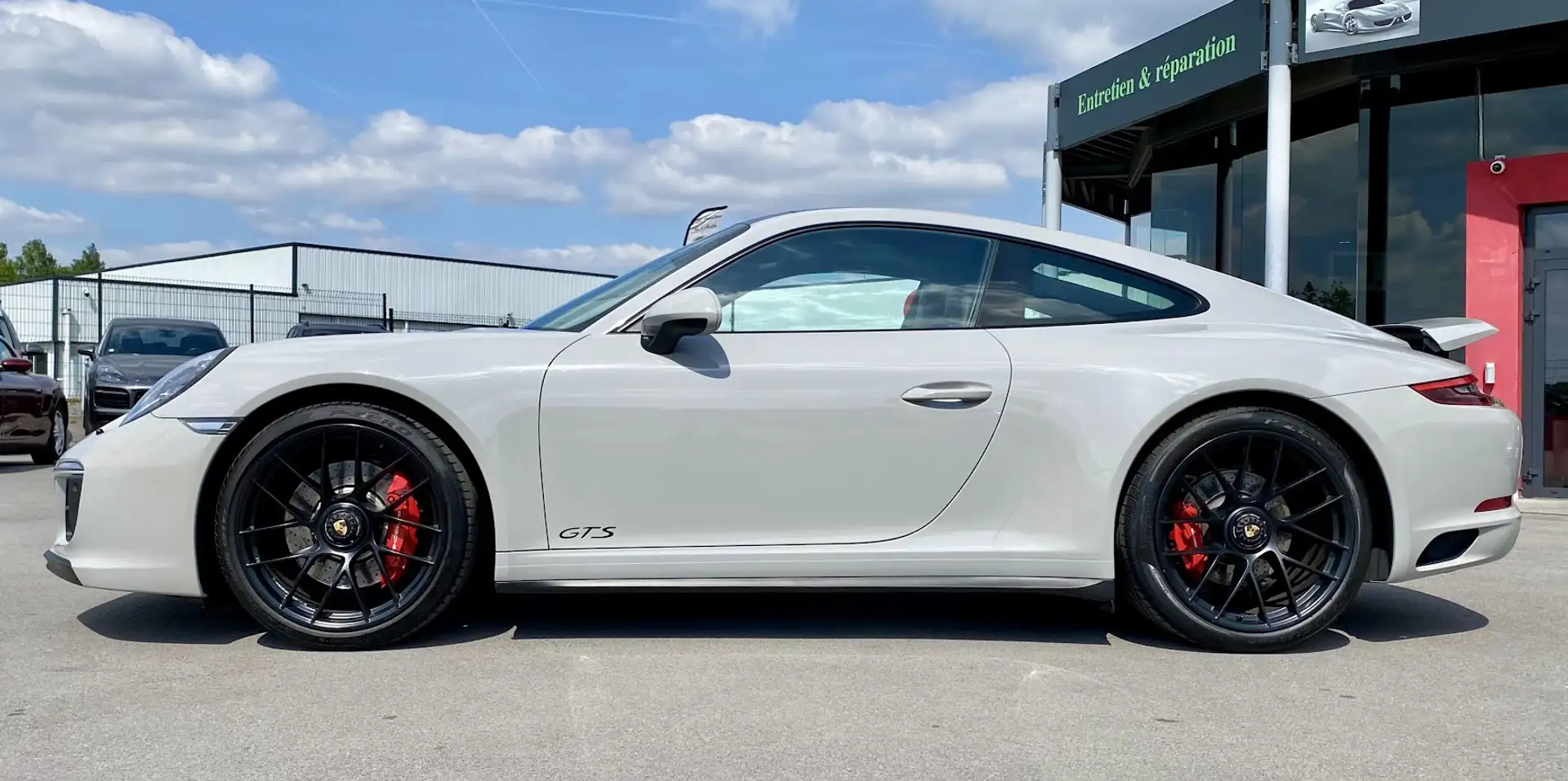 Porsche 911 (991.2) Carrera GTS / Flat 6 3.0l Bi-Turbo PDK 7 / Gris - 2