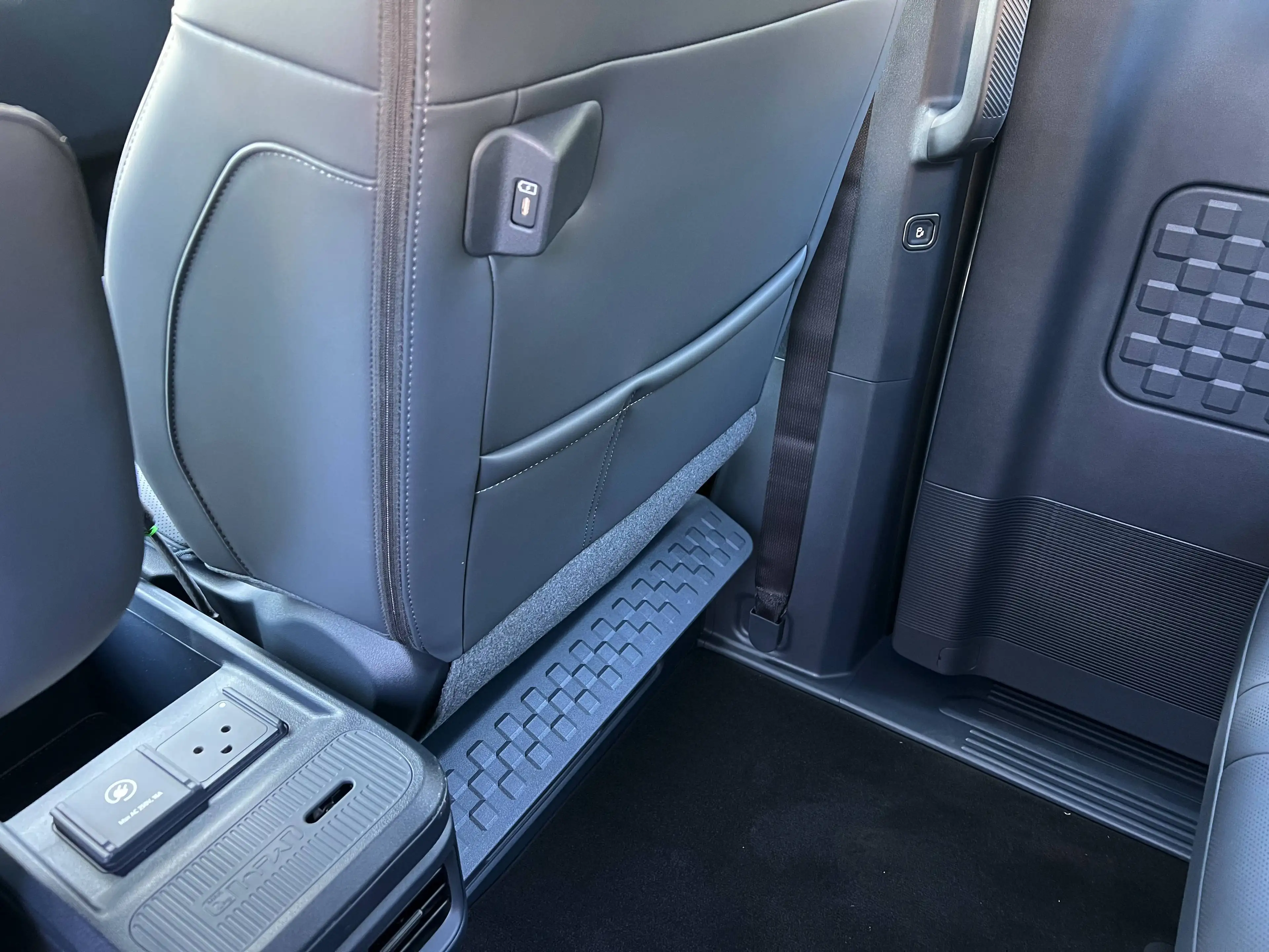Kia PV5 Passenger 120 kW Elite — photo 13