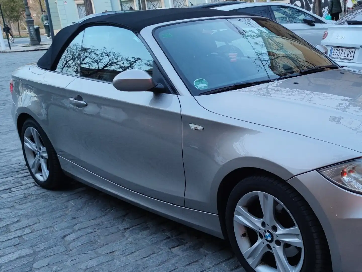 BMW 118 118i Cabrio - 2