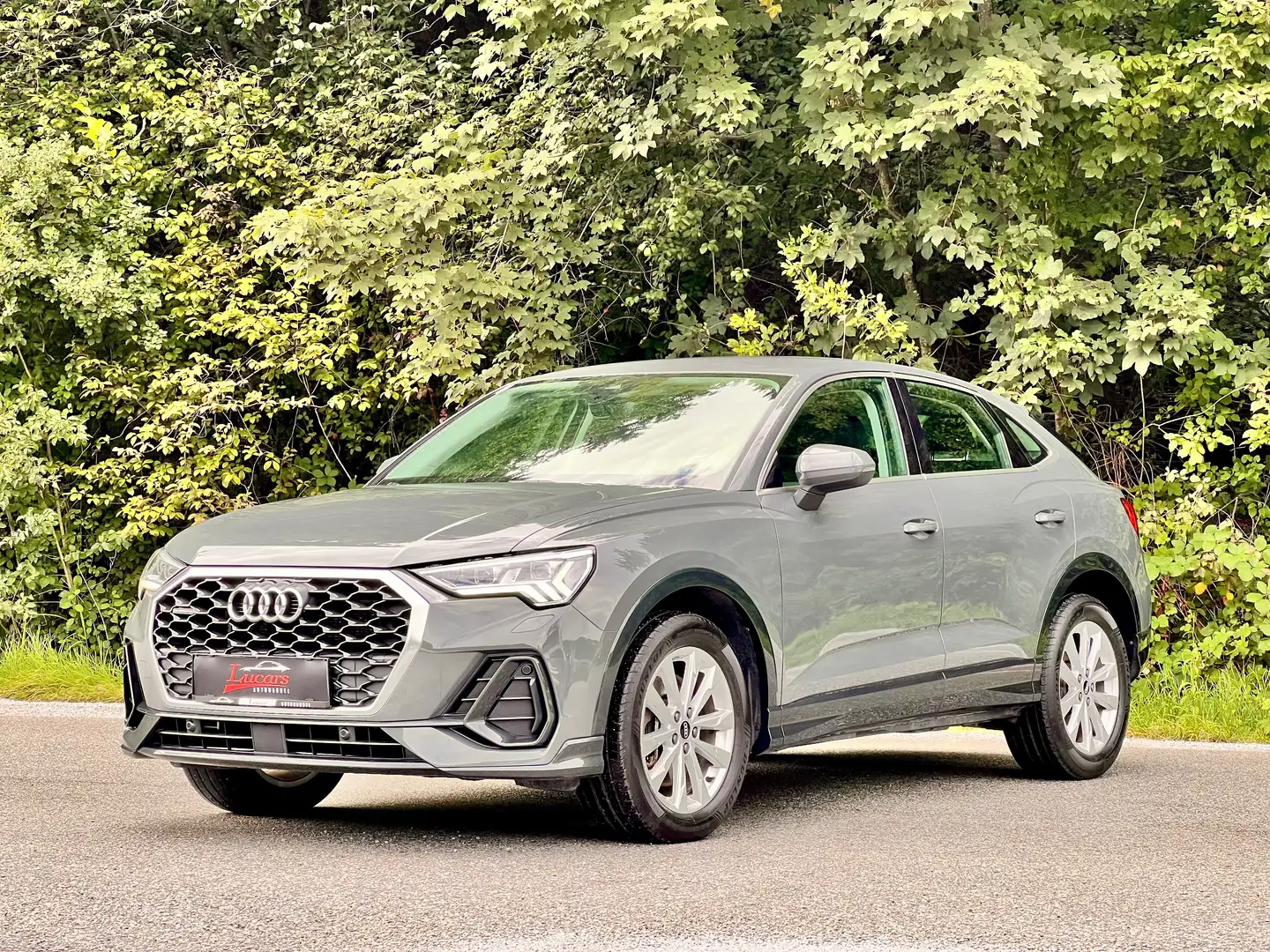 Audi Q3 40 TDI quattro Sportback Aut. 1HAND*ACC*MA-LED*AHK Grau - 1