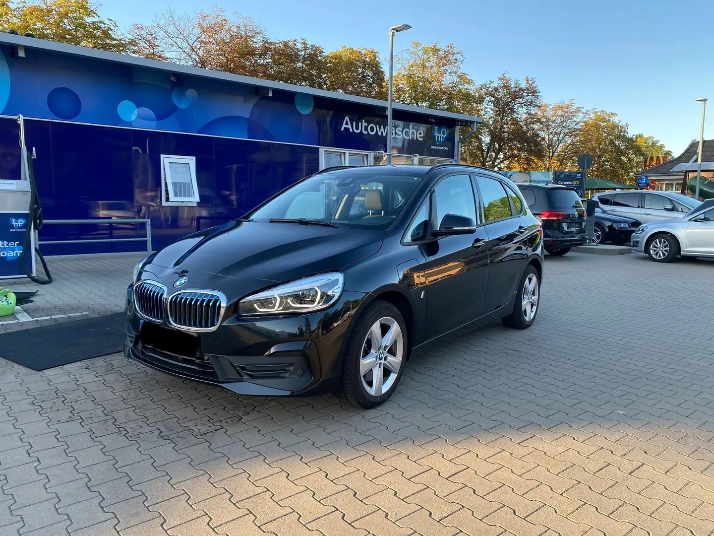 BMW 225 Xe Hybrid edrive Advantage*Digital*Tempo*Parkpilot Schwarz - 1