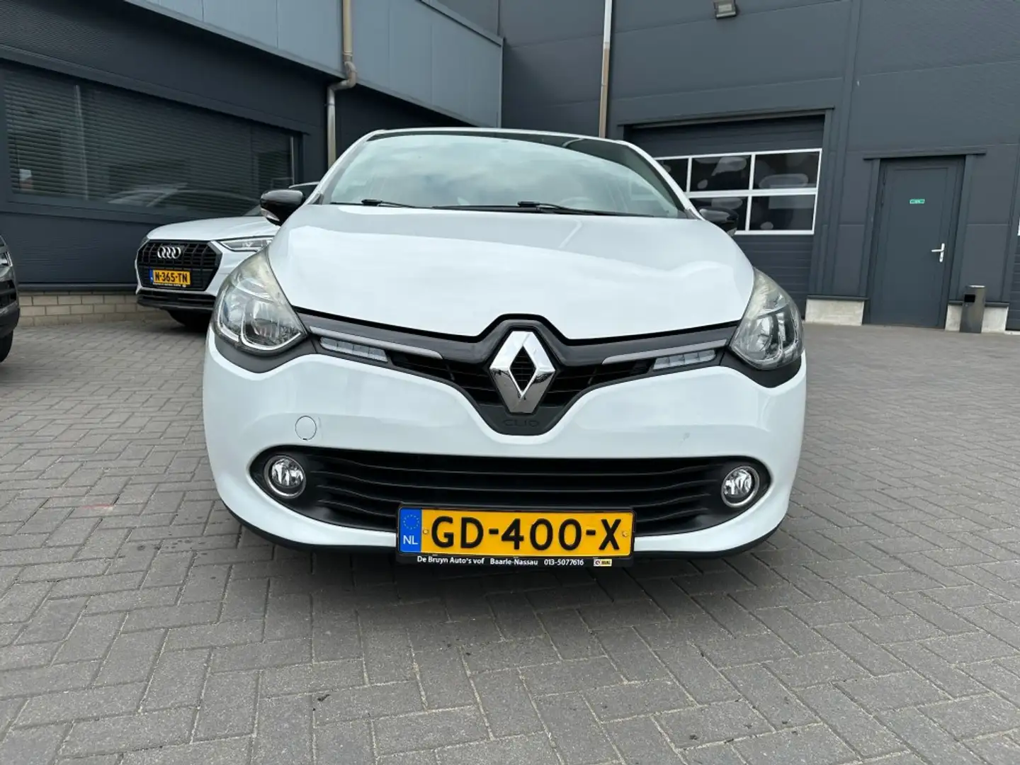 Renault Clio 0.9 TCe Night & Day Navigatie Wit - 2