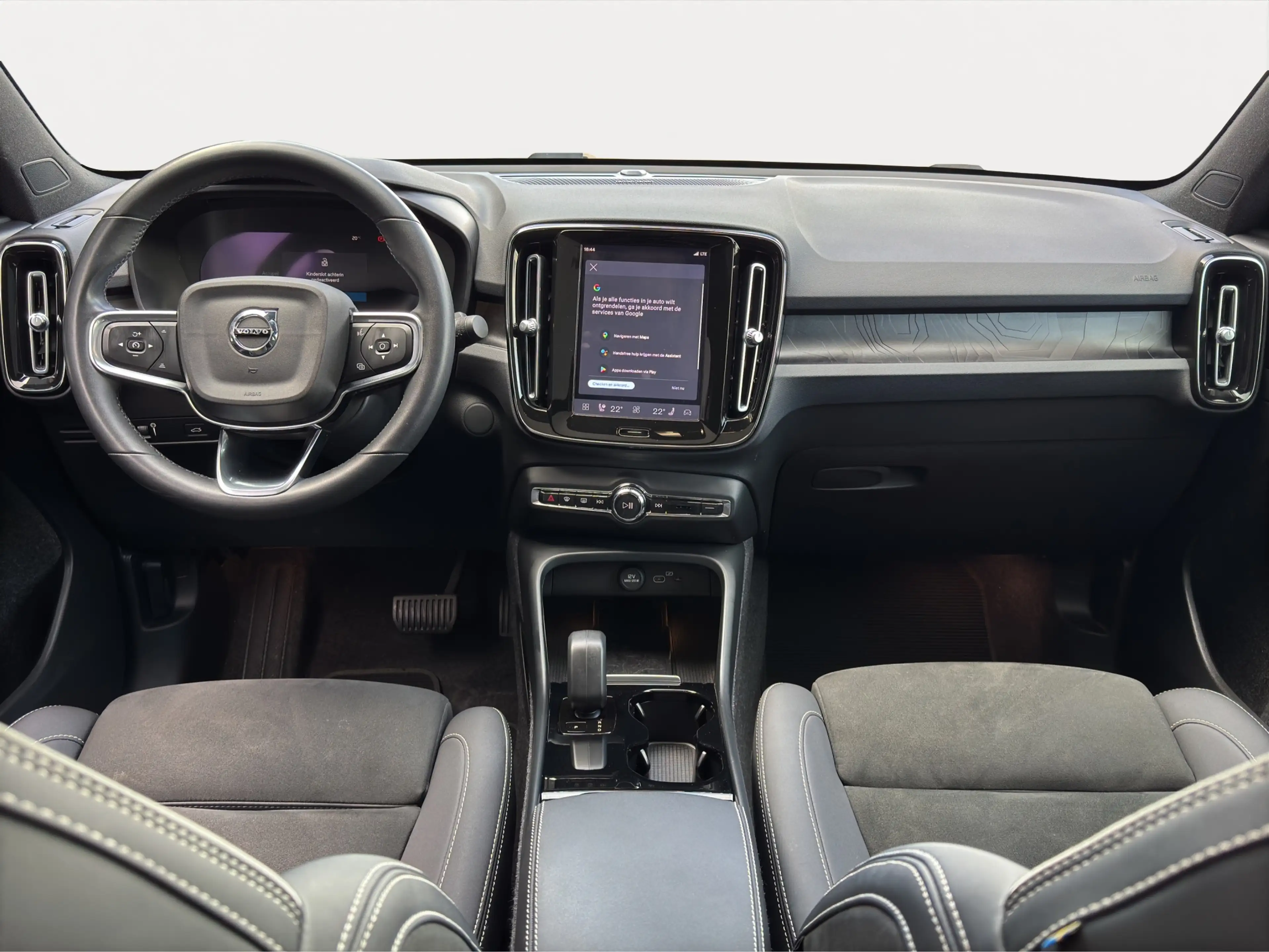Volvo C40 Recharge Twin Intro Edition 78 kWh | 360 Camera | — photo 12