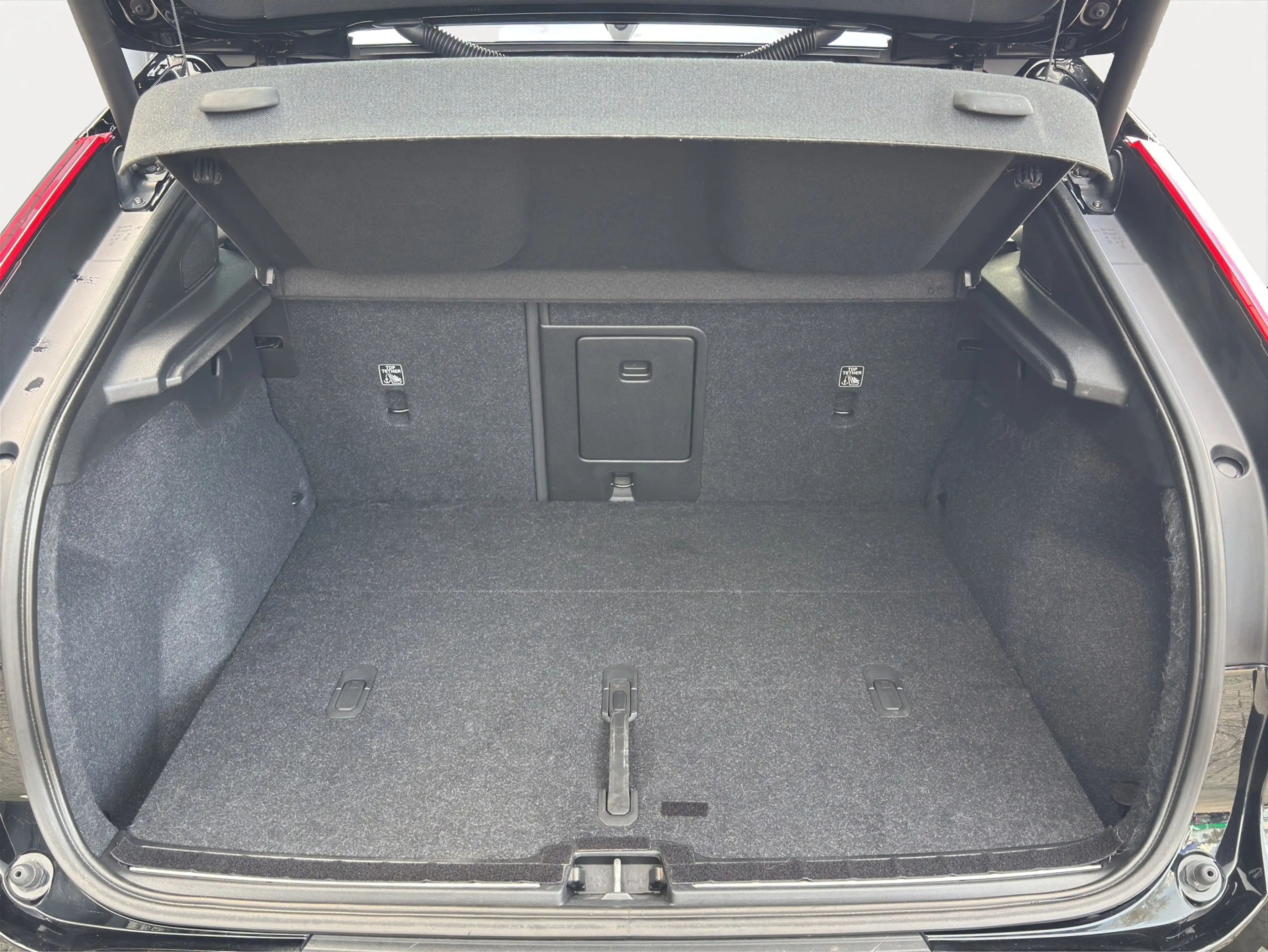 Volvo C40 Recharge Twin Intro Edition 78 kWh | 360 Camera | — photo 9