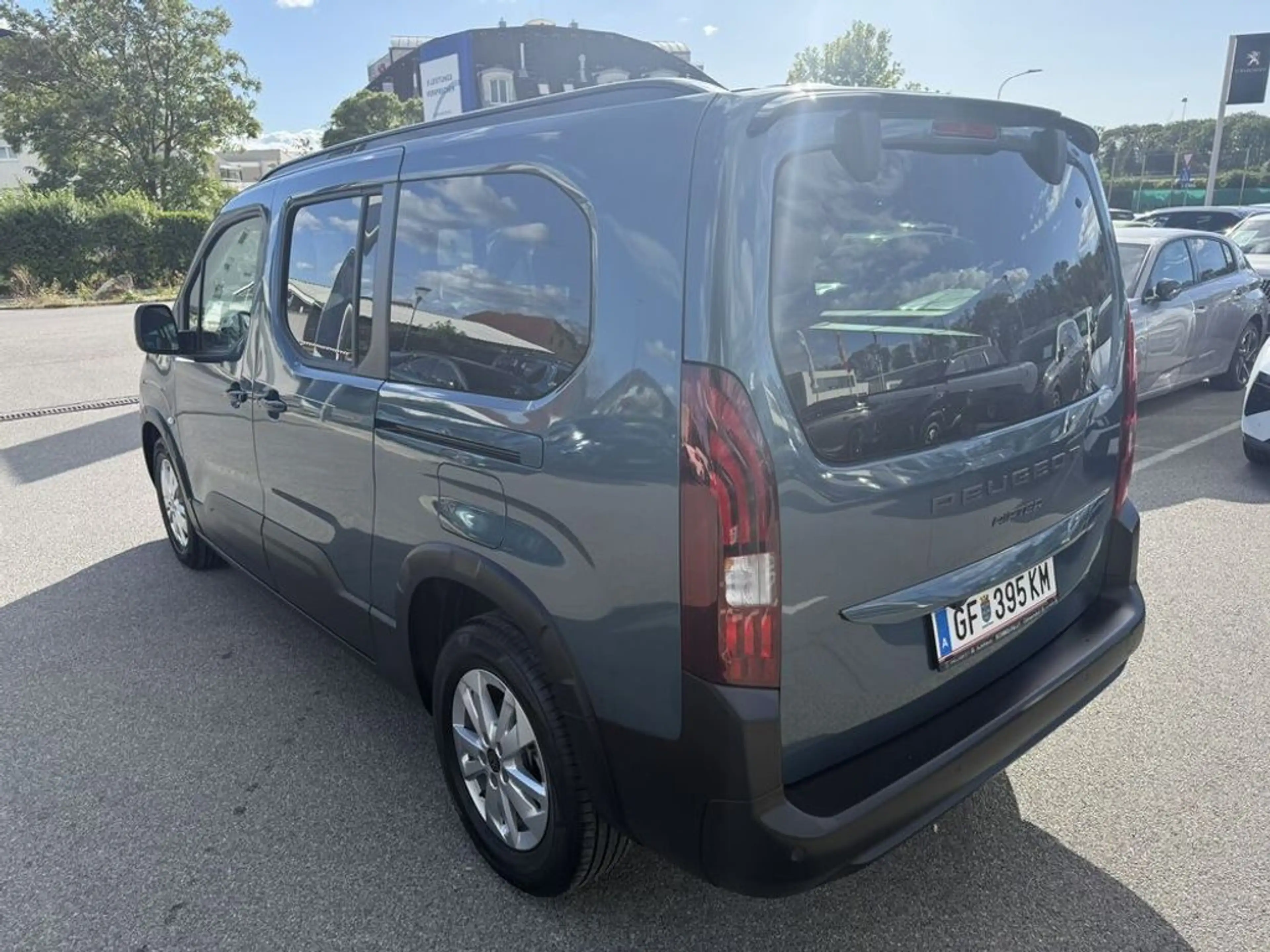 Peugeot Rifter Lang ALLURE BlueHDi 130 6 Gang — photo 4
