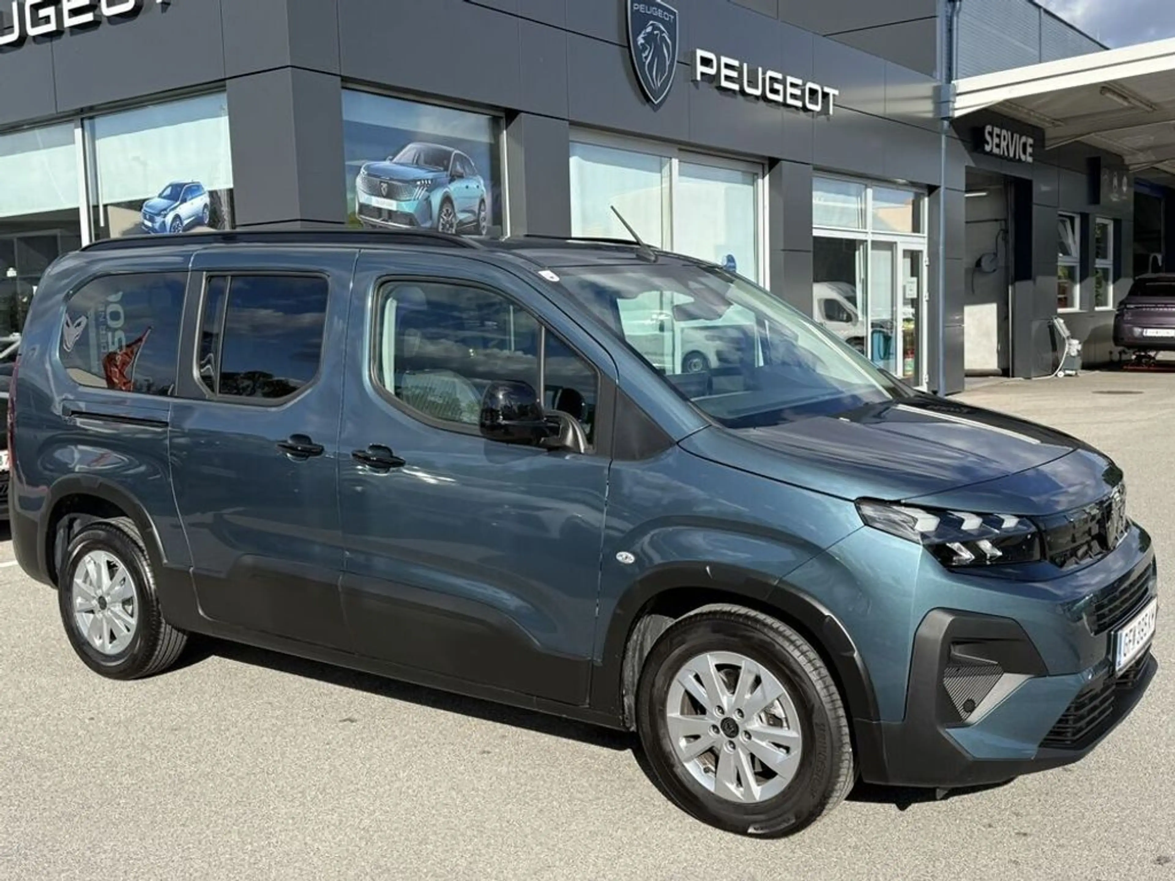 Peugeot Rifter Lang ALLURE BlueHDi 130 6 Gang — photo 9