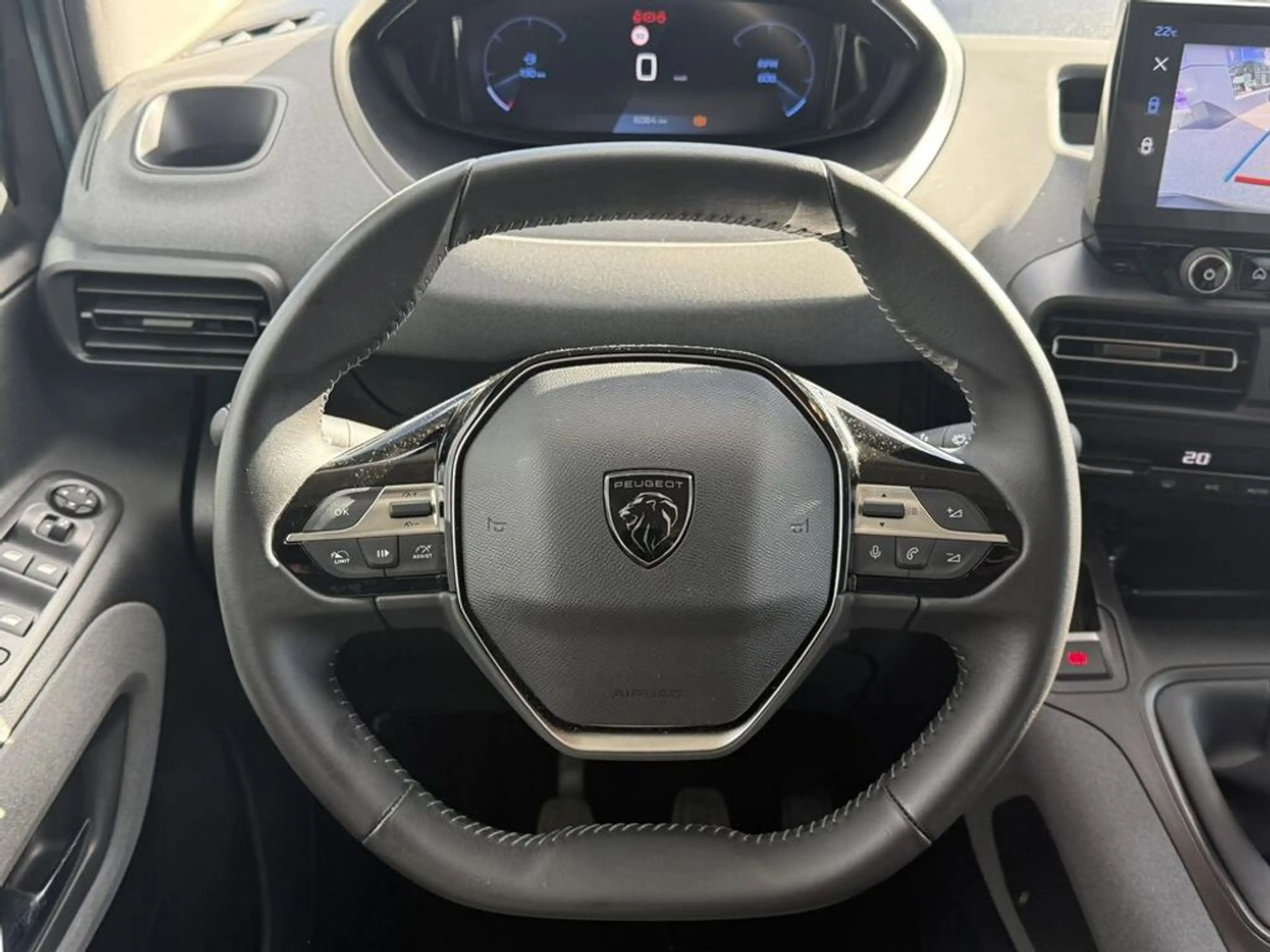 Peugeot Rifter Lang ALLURE BlueHDi 130 6 Gang — photo 14