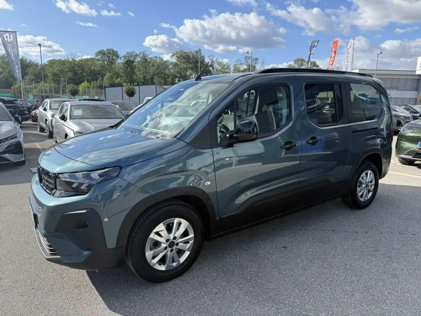 Peugeot Rifter Lang ALLURE BlueHDi 130 6 Gang Blau - 2