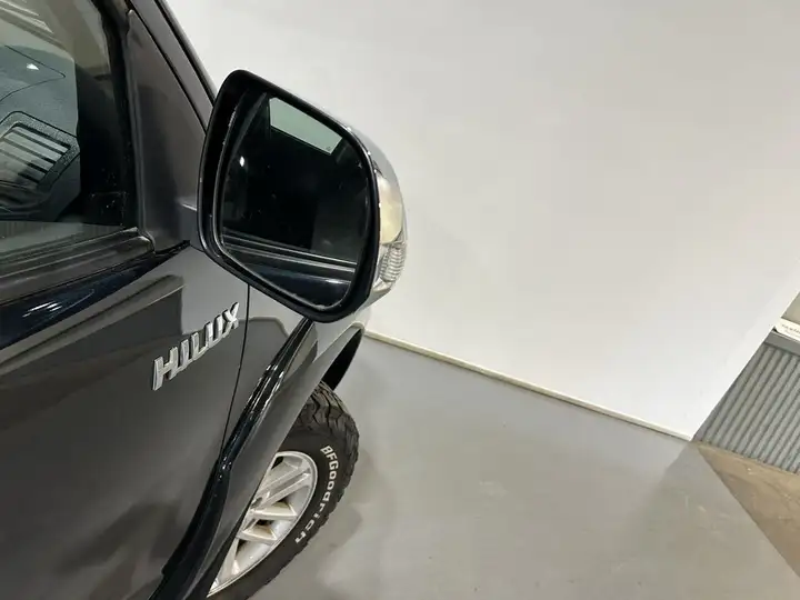 Toyota Hilux 2014, foto 7