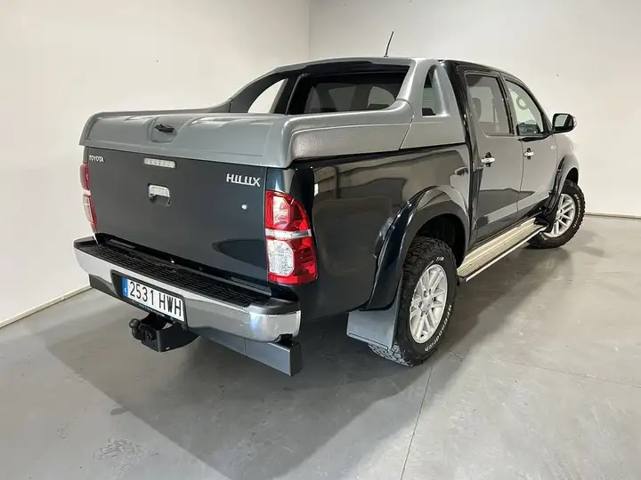 Toyota Hilux 2014, foto 2