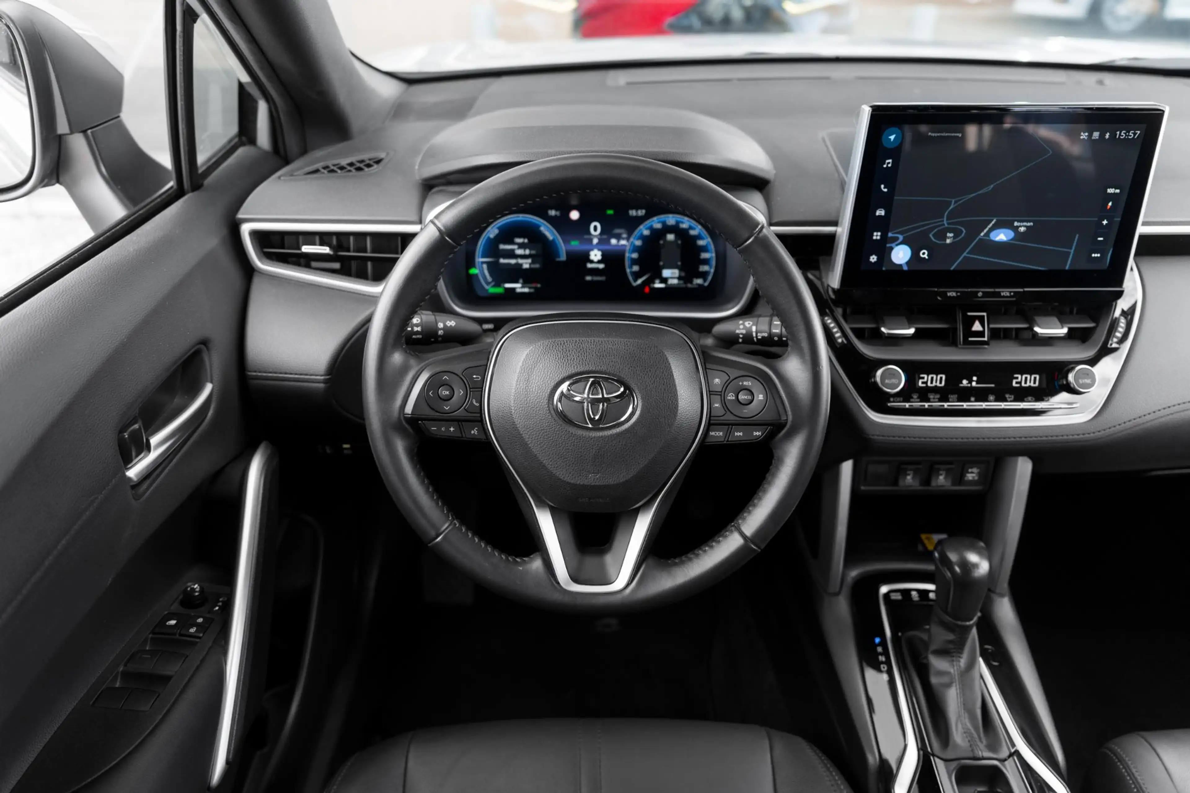 Toyota Corolla Cross 2.0 High Power Hybrid First Edition — photo 5
