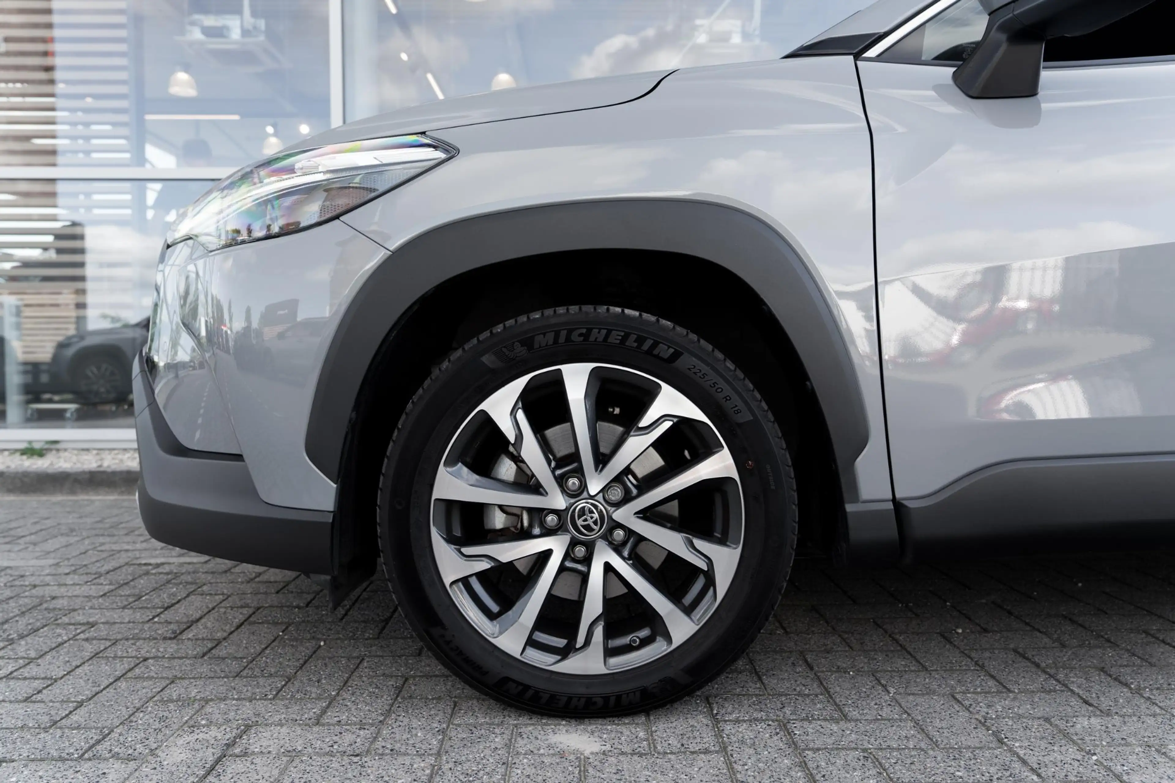 Toyota Corolla Cross 2.0 High Power Hybrid First Edition — photo 10