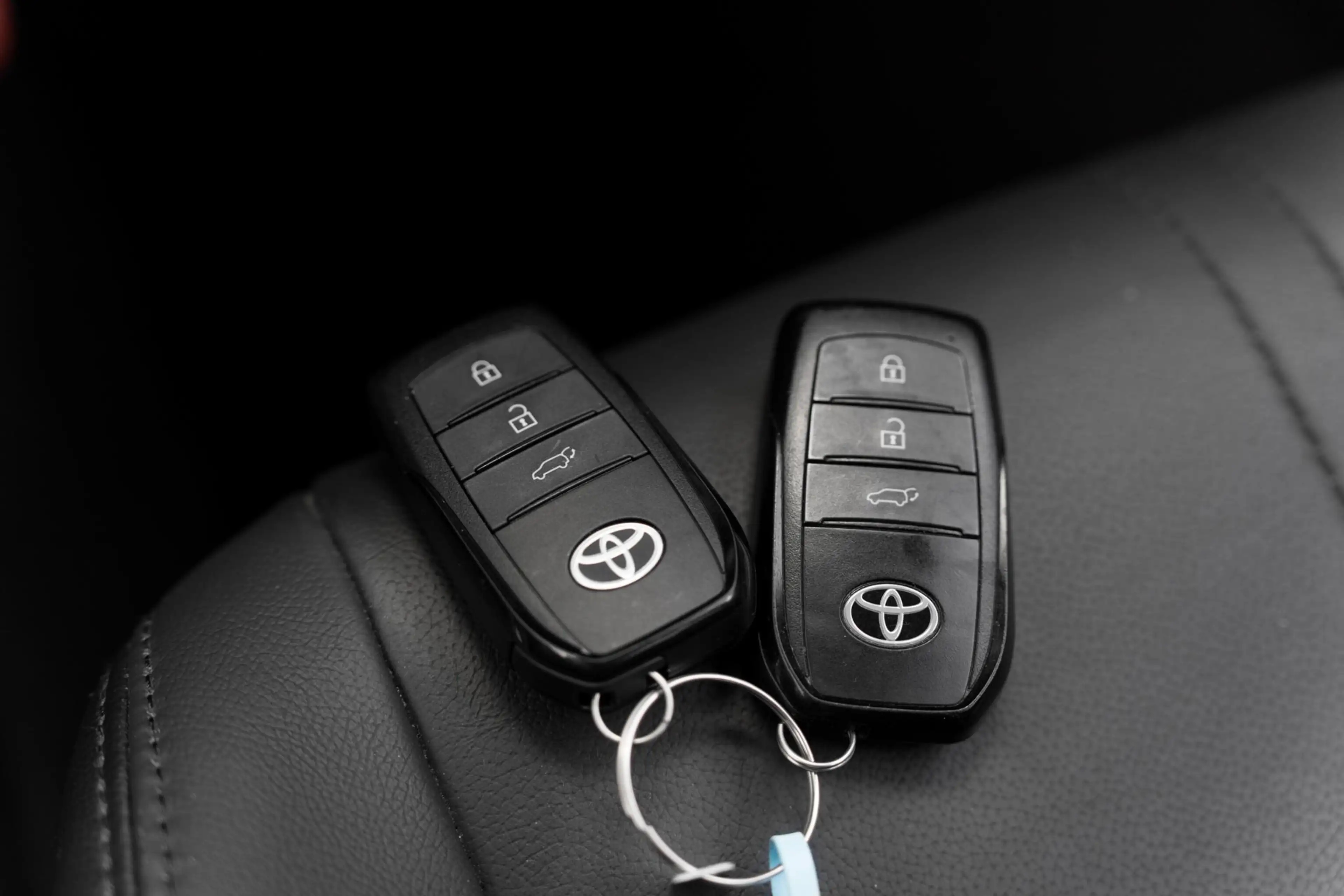 Toyota Corolla Cross 2.0 High Power Hybrid First Edition — photo 27